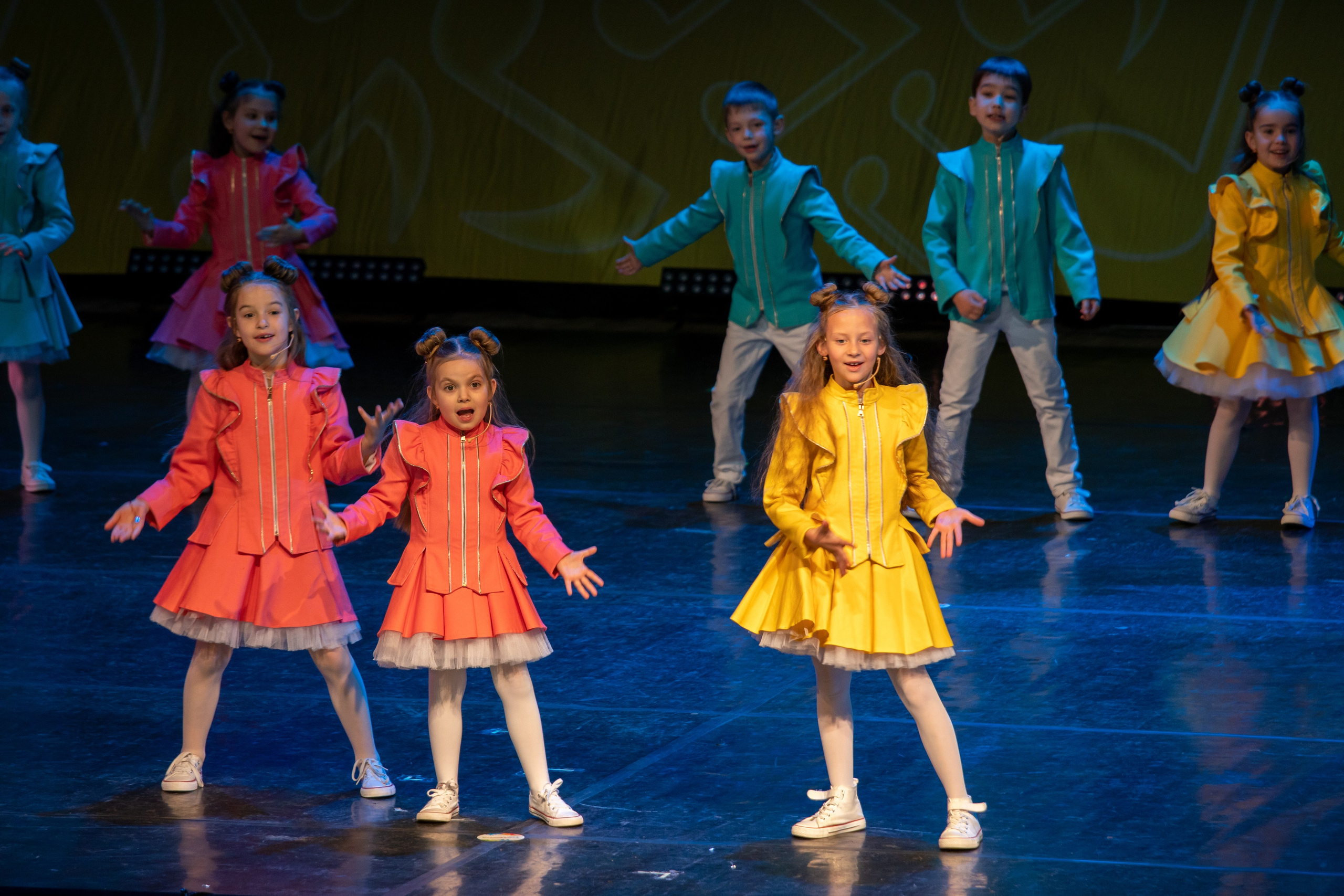 Съёмка концерта для Домисольки, большой концертный зал Космос. «Студия DRONAVT`s» — видеосъёмка и фотография г. Москва