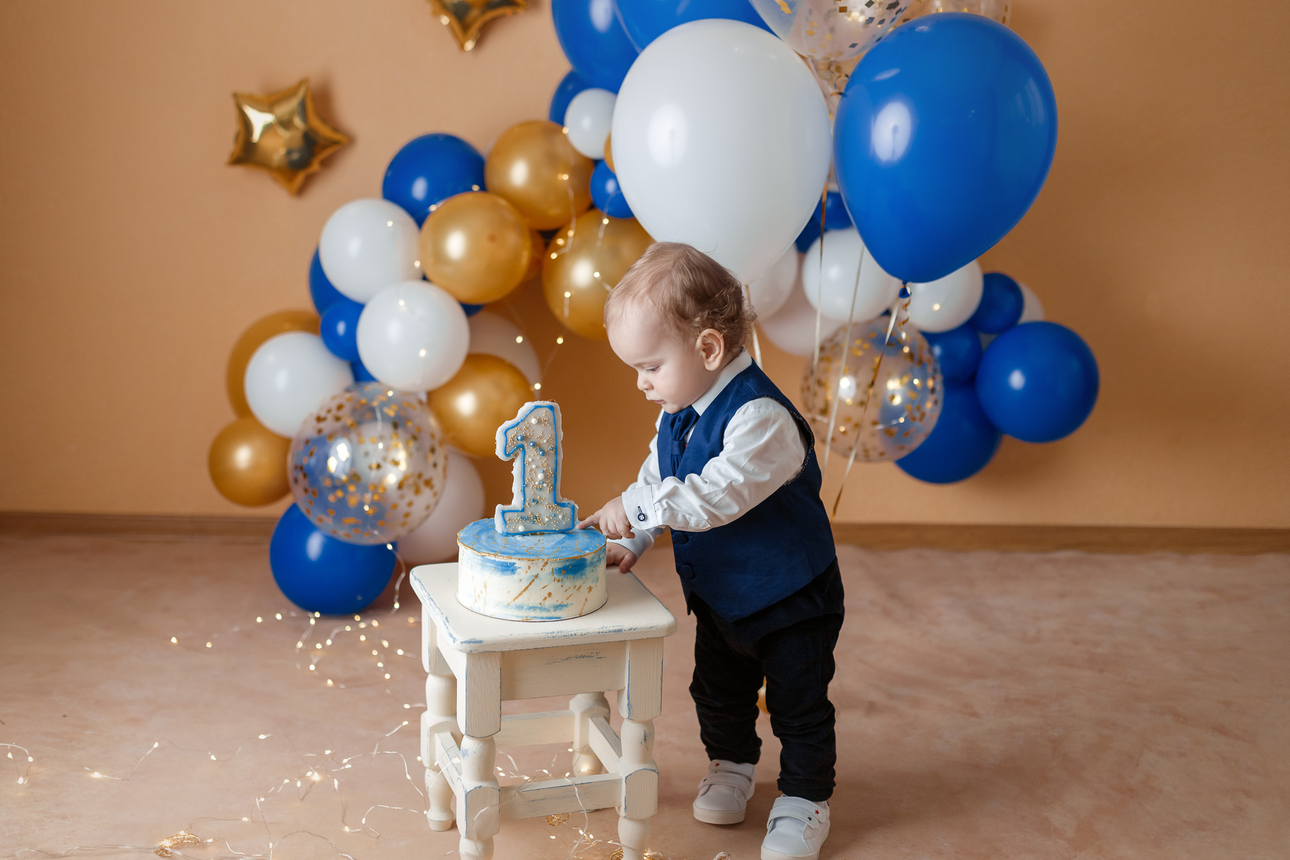 Малыш Илья 1 годик. Детский, семейный и фотограф новорождённых в Ярославле Анна Салова