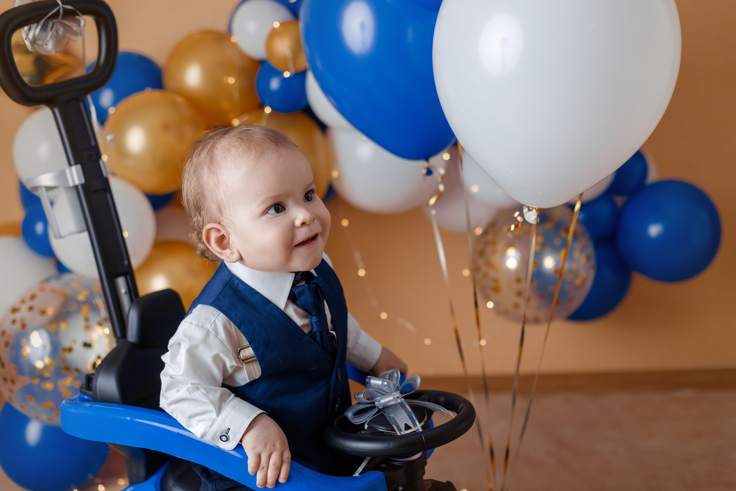 Малыш Илья 1 годик. Детский, семейный и фотограф новорождённых в Ярославле Анна Салова