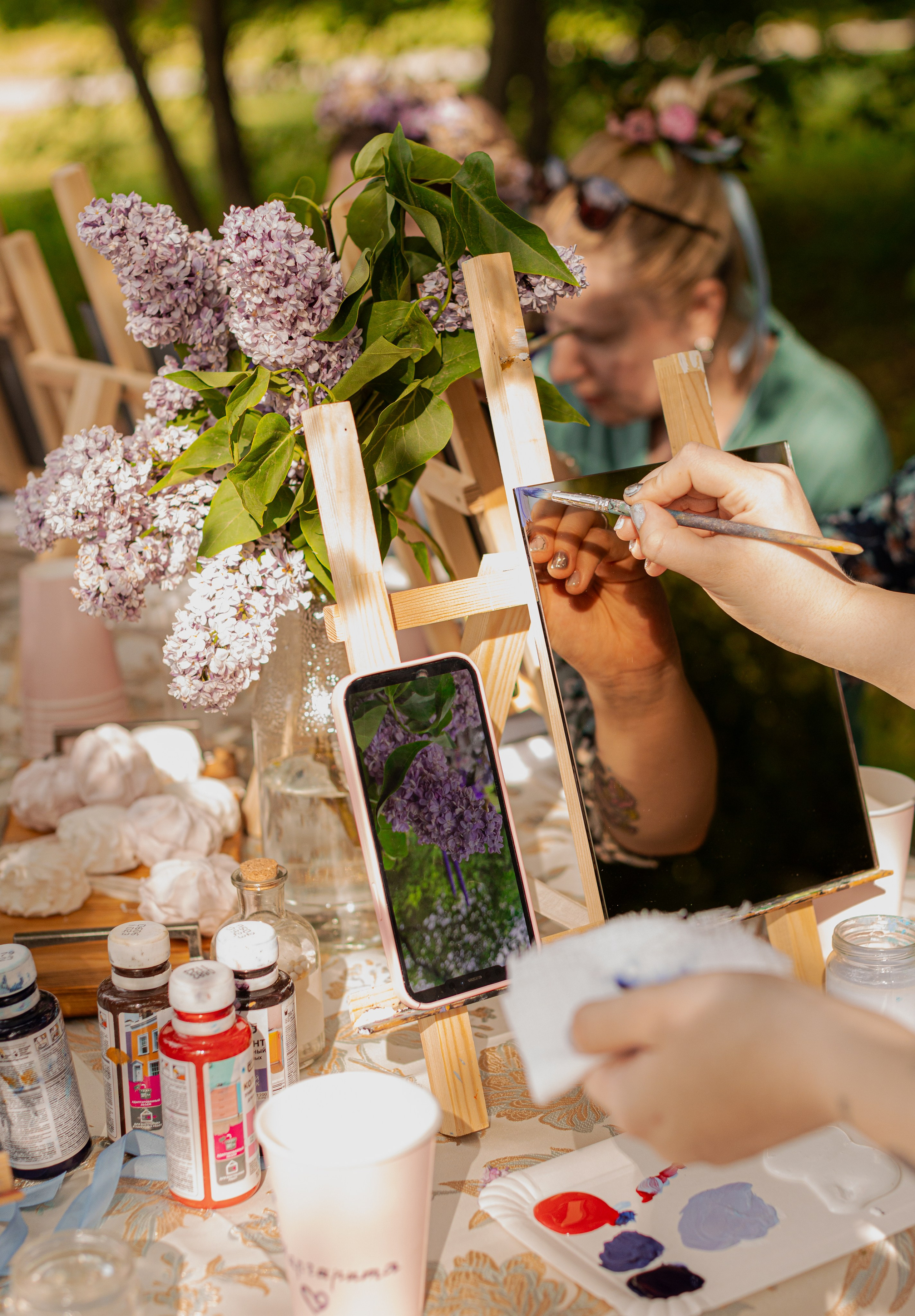 Мк Сирень на зеркале (девичник в парке). Анастасия Ракчеева Художник