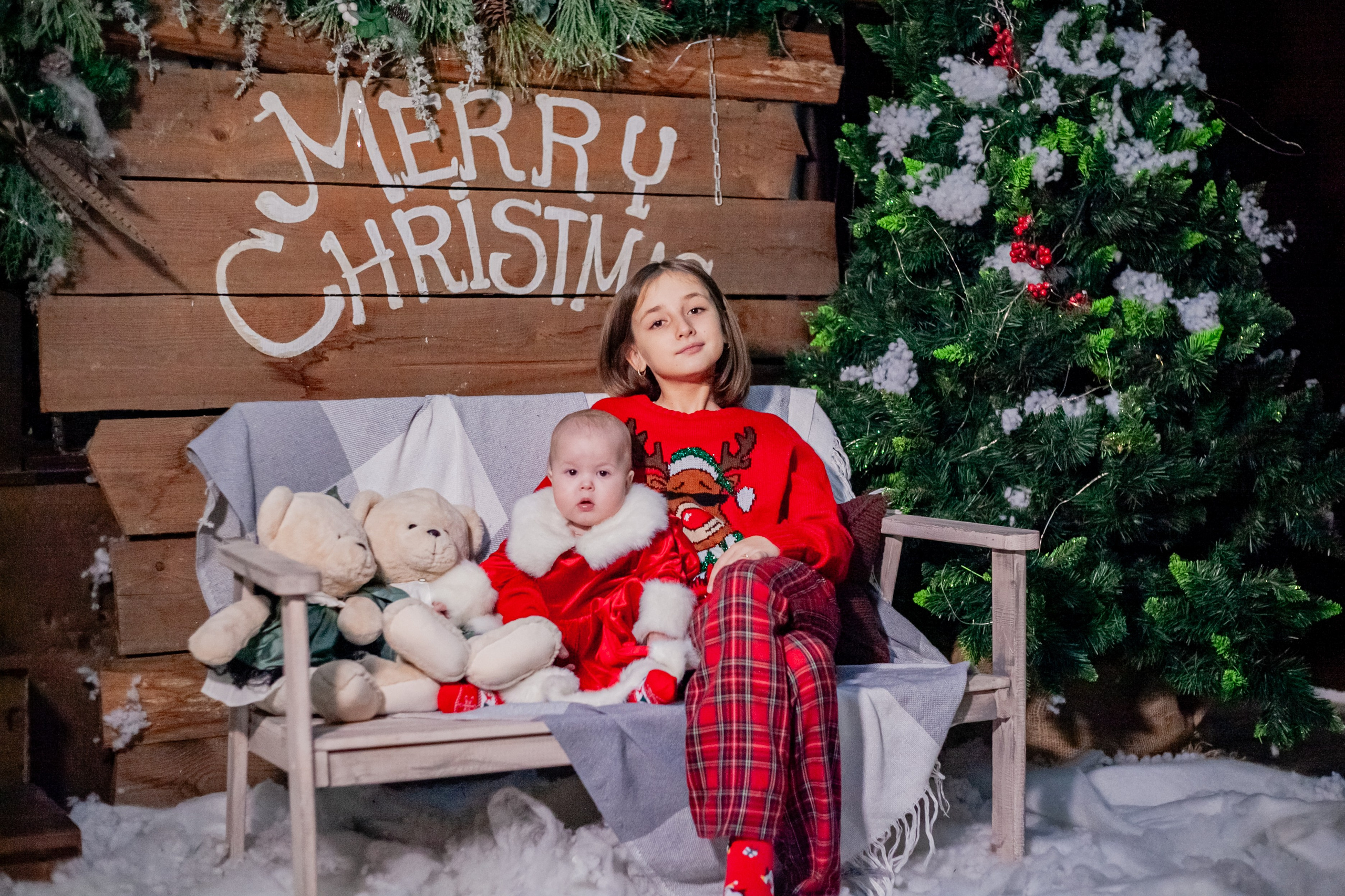 Ульяна и ее семья новый год 2024. Свадебный и семейный фотограф в Армавире