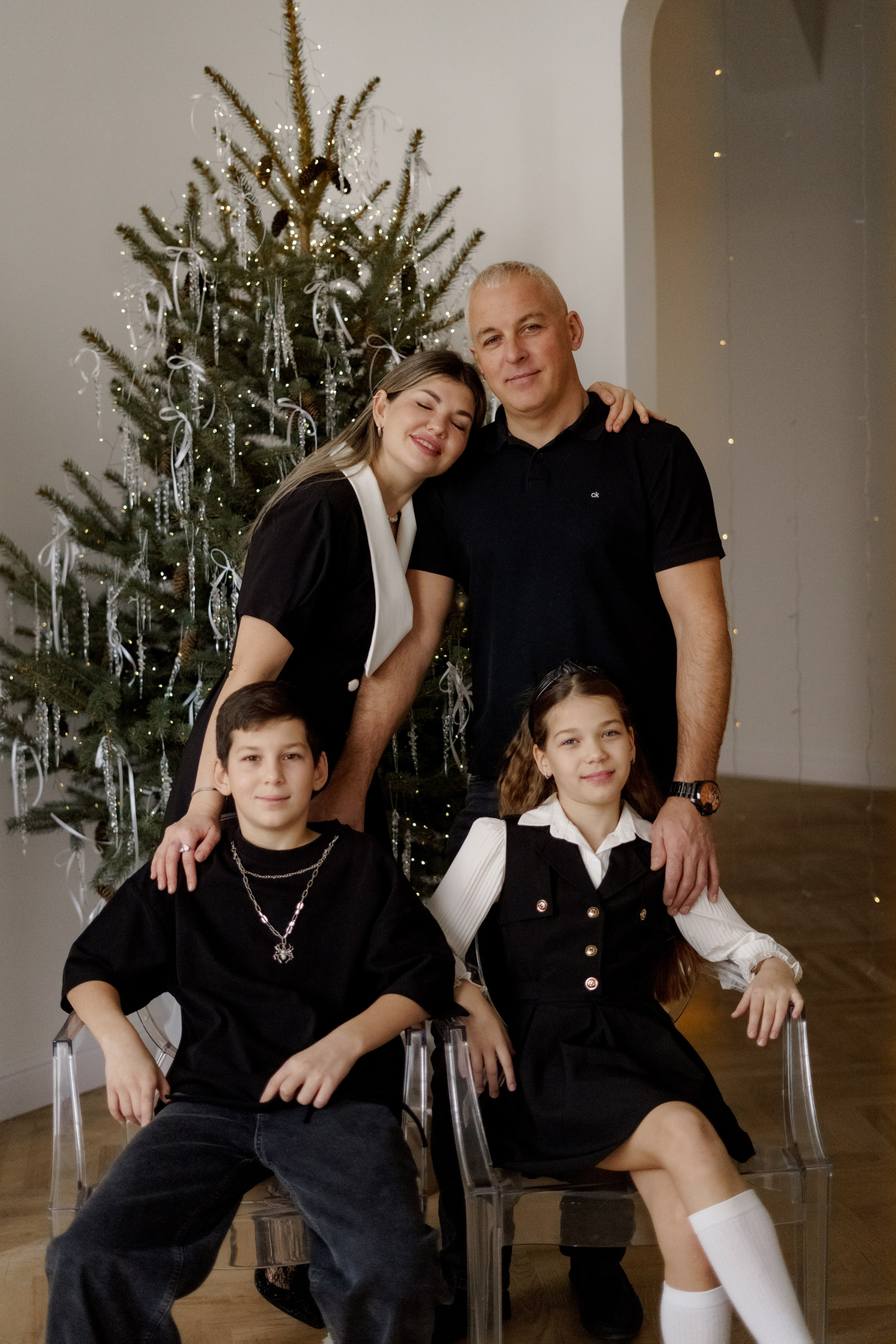 Игорь Оля Никита Вера. Фотограф Валерия Крахмалева