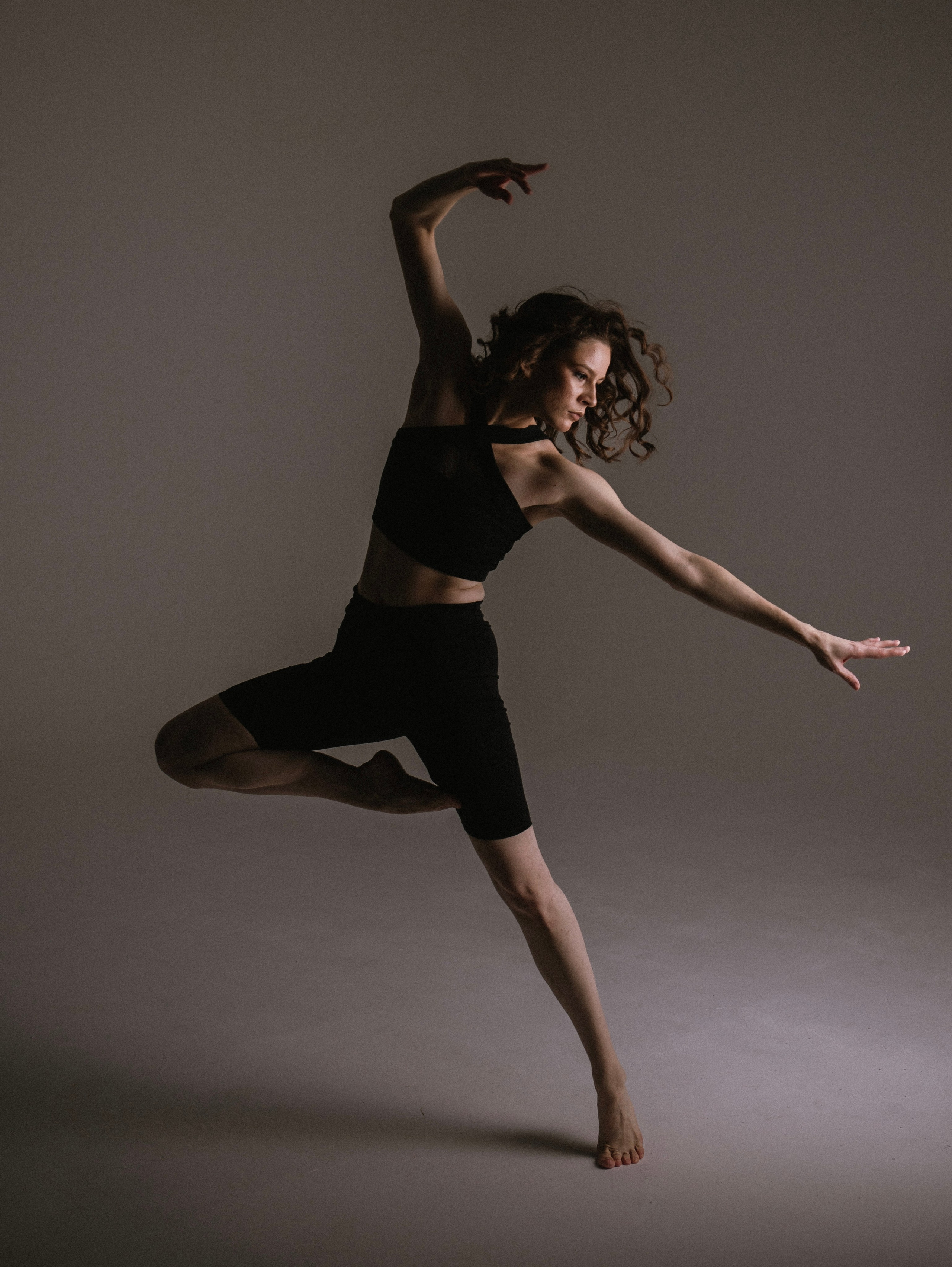 Спорт-эстетика на циклораме. Свадебный и семейный фотограф в Москве Мила Широких