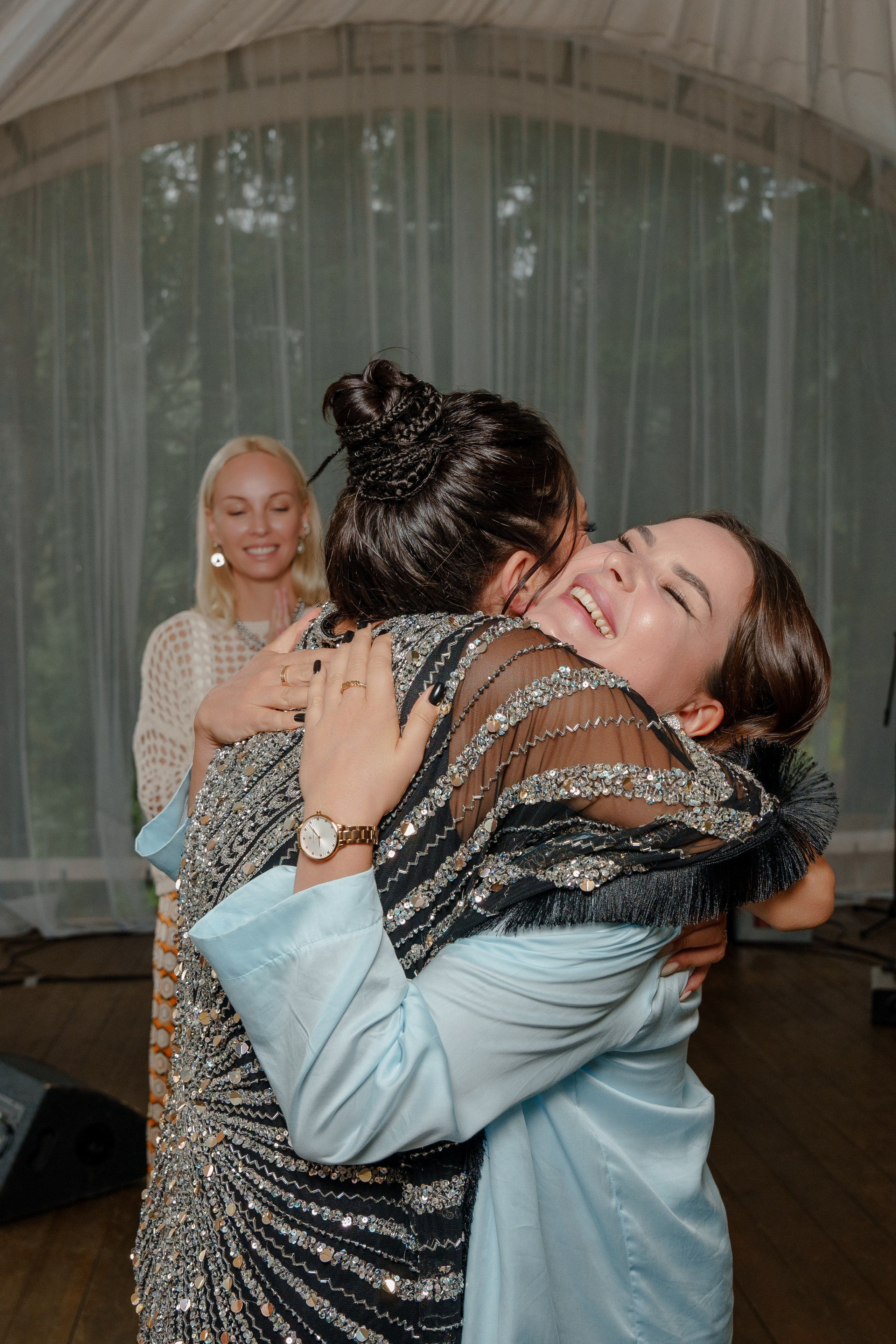 День рождения в шатре на водохранилище. Репортажный фотограф Москва Сергей Дружинин