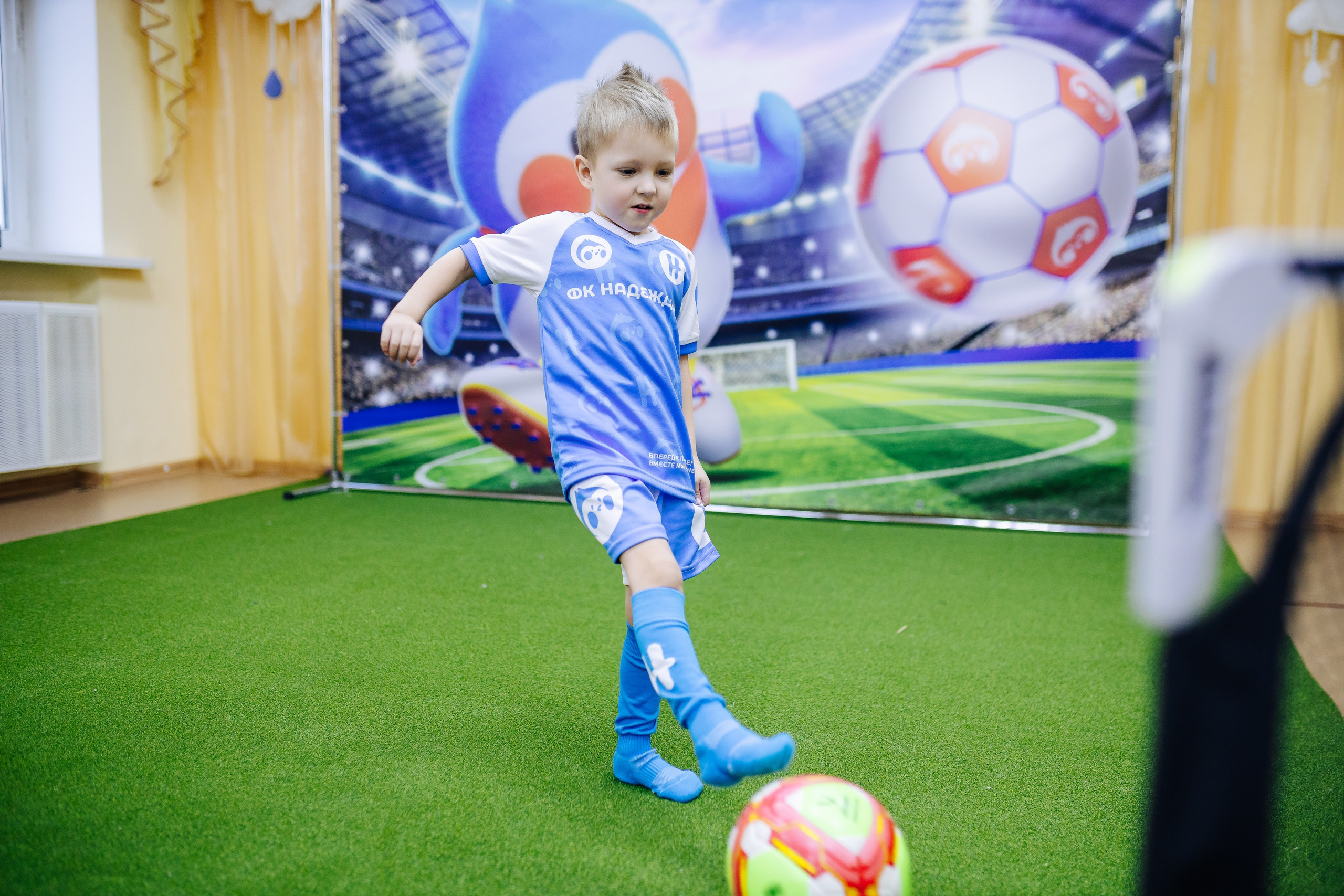 Фотосессия с кубком в детских садах г. Магнитогорска. Денис Прохоров Фотограф в г. Магнитогорск