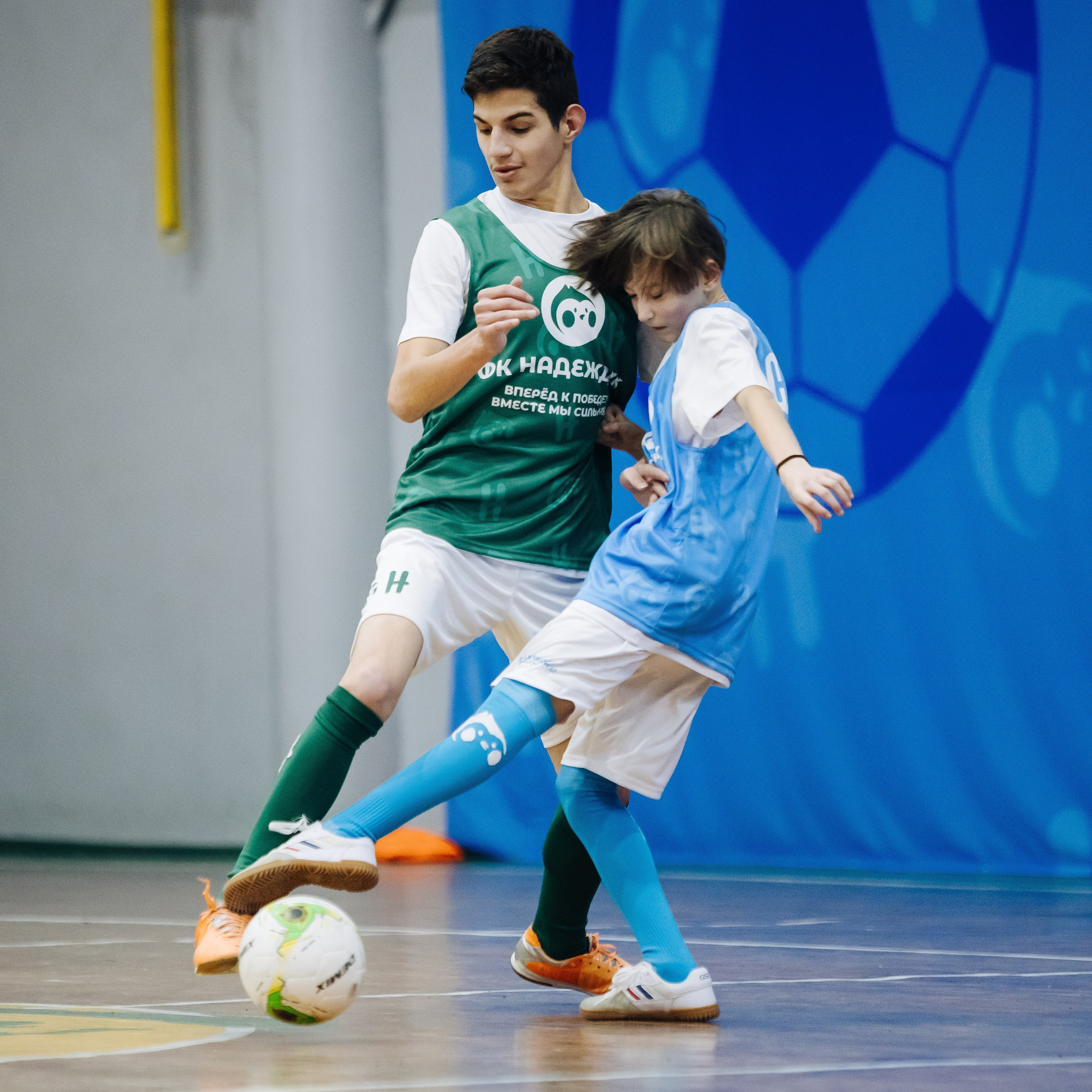 Турнир по футболу среди команд школ-интернатов Магнитогорска «Надеждик CUP» // 08.12.2024. Денис Прохоров Фотограф в г. Магнитогорск