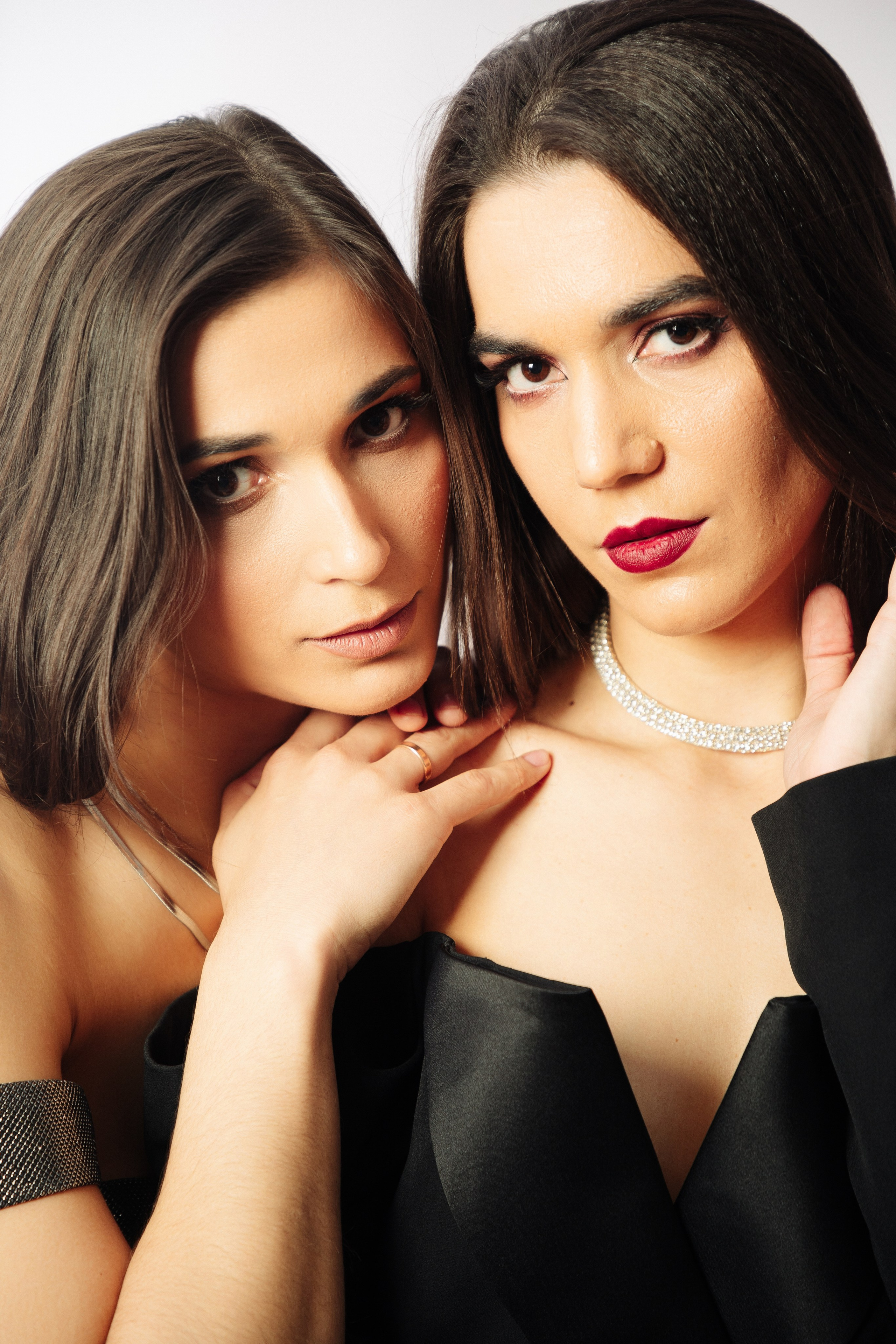 Валентина и Наталья — яркие портреты ко Дню Рождения. Фотограф Анастасия Тихонова