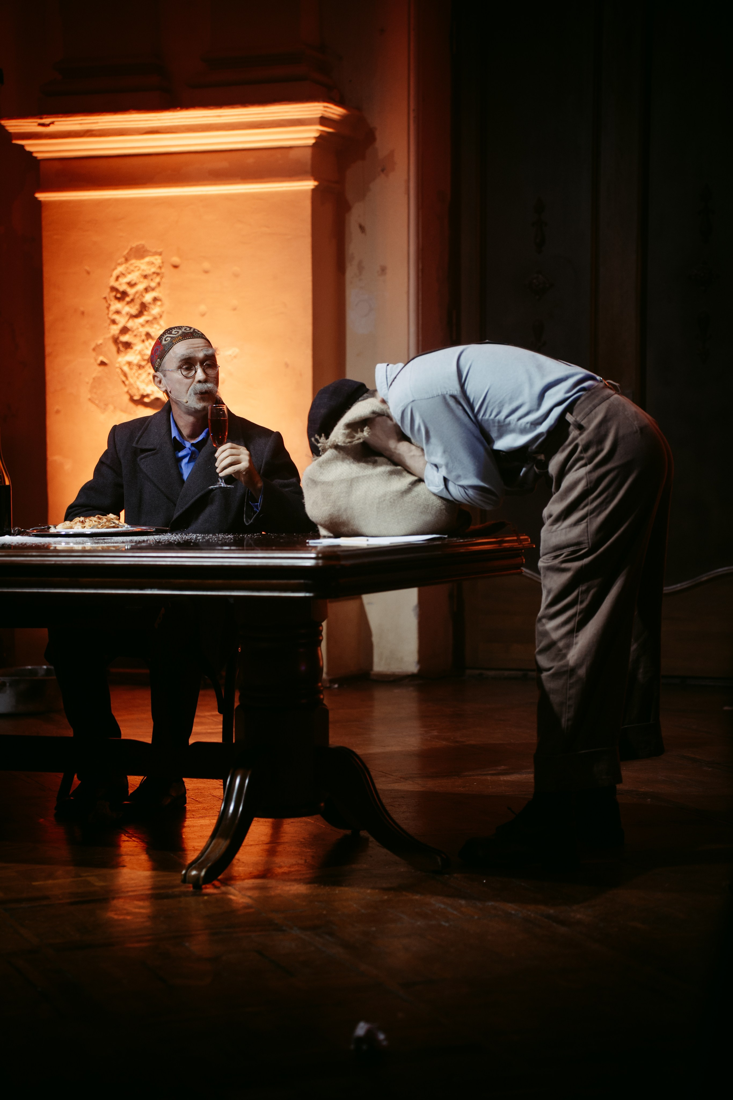 Горький оптимизм. Главная