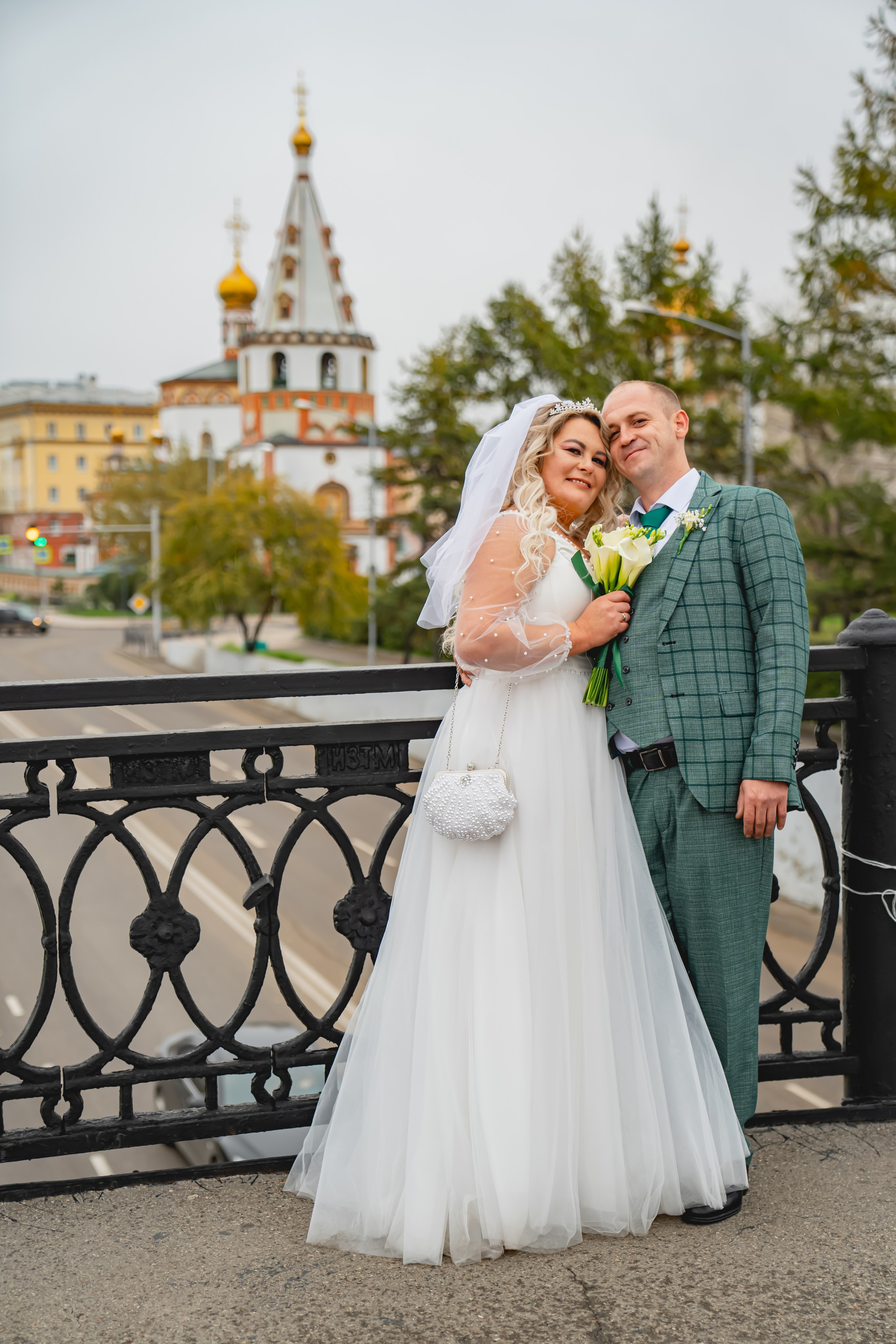 Осенняя Свадьба 2024. Занимаюсь профессиональной фотографией и живу рядом с Байкалом. Работаю в разных жанрах