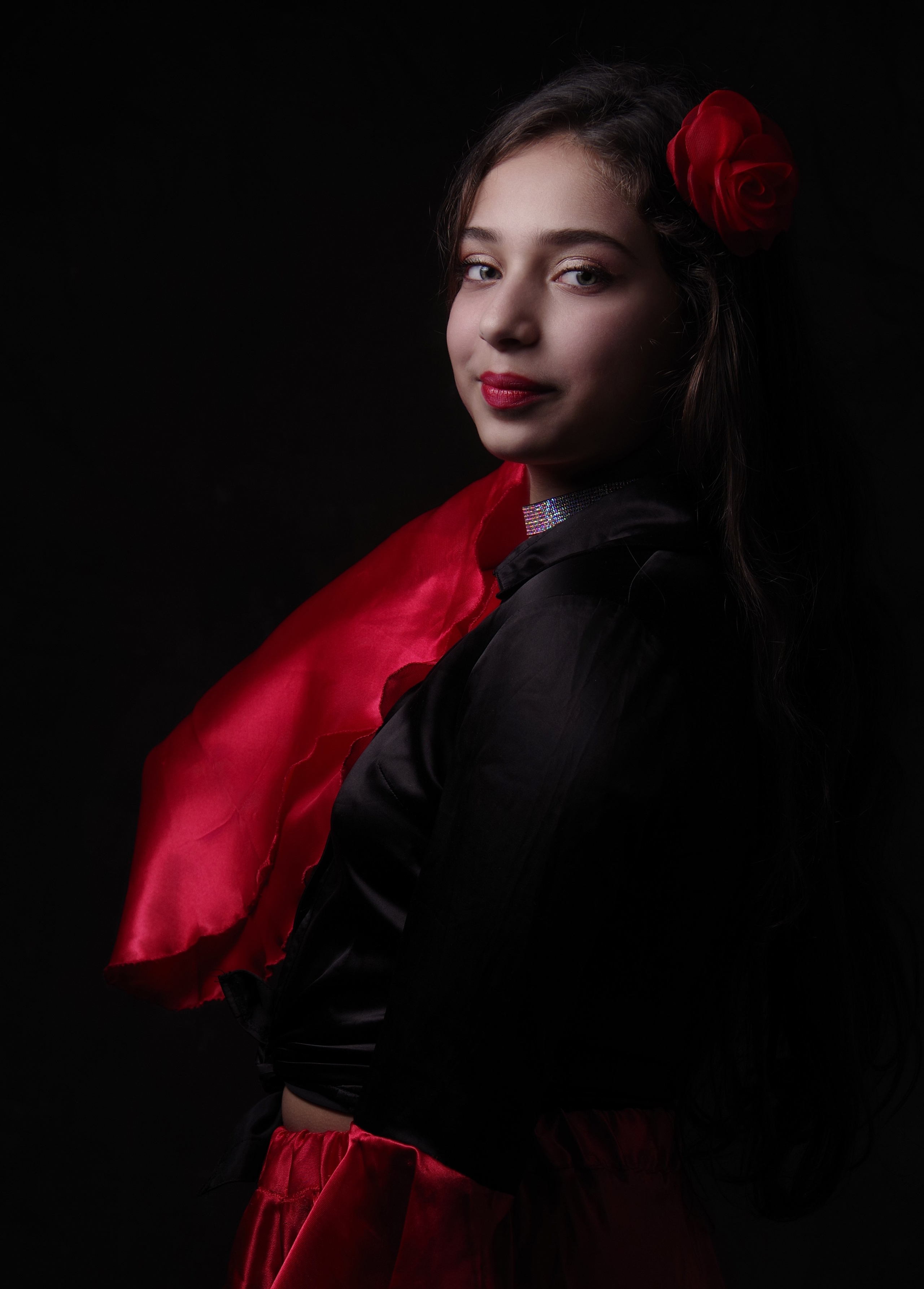 Наша фотостудия в салоне платьев. Портретный фотограф Денис Милютин