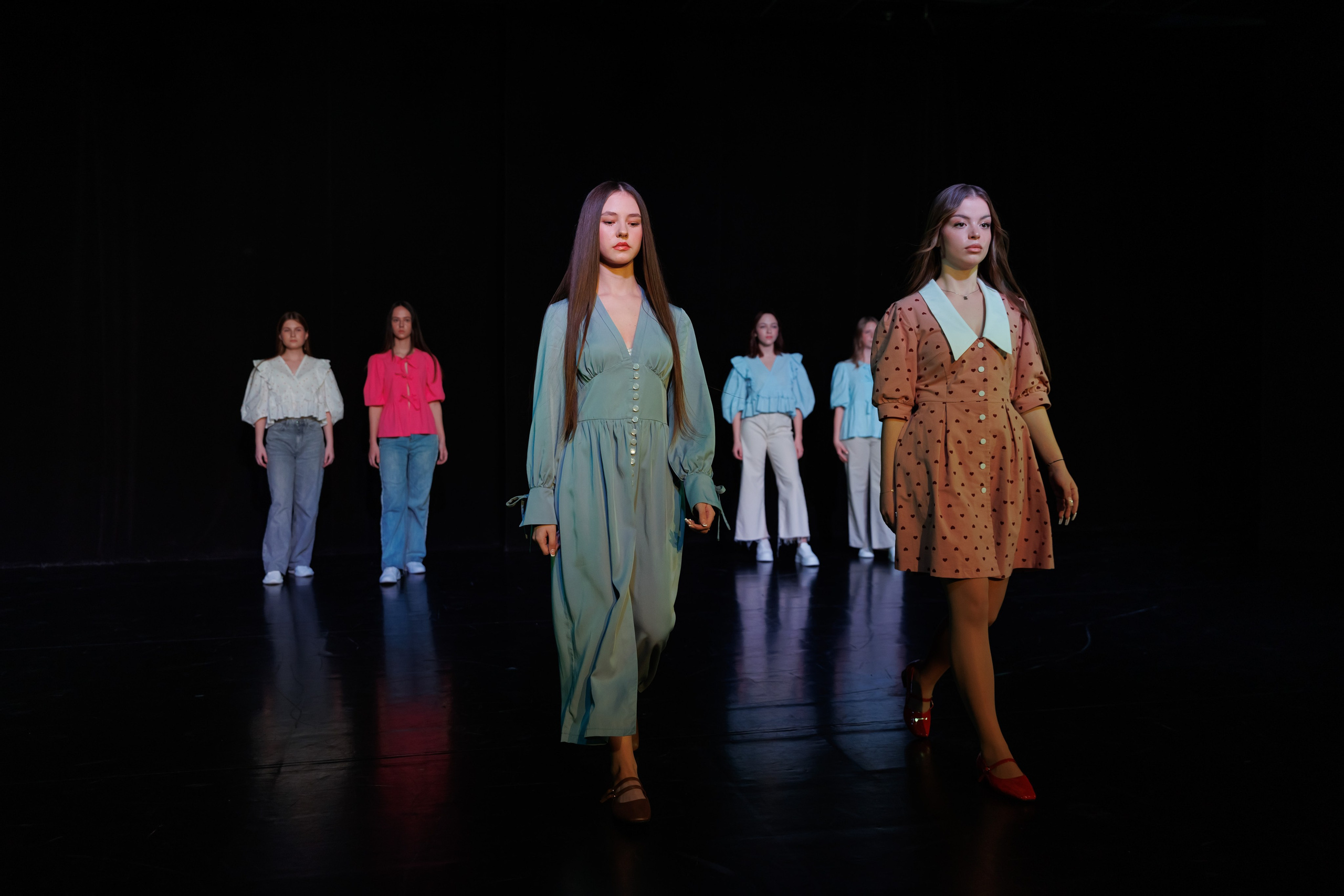 Показ коллекций Новосибирских дизайнеров для Fly Production. Фотограф Новосибирск — Наталья Гресь