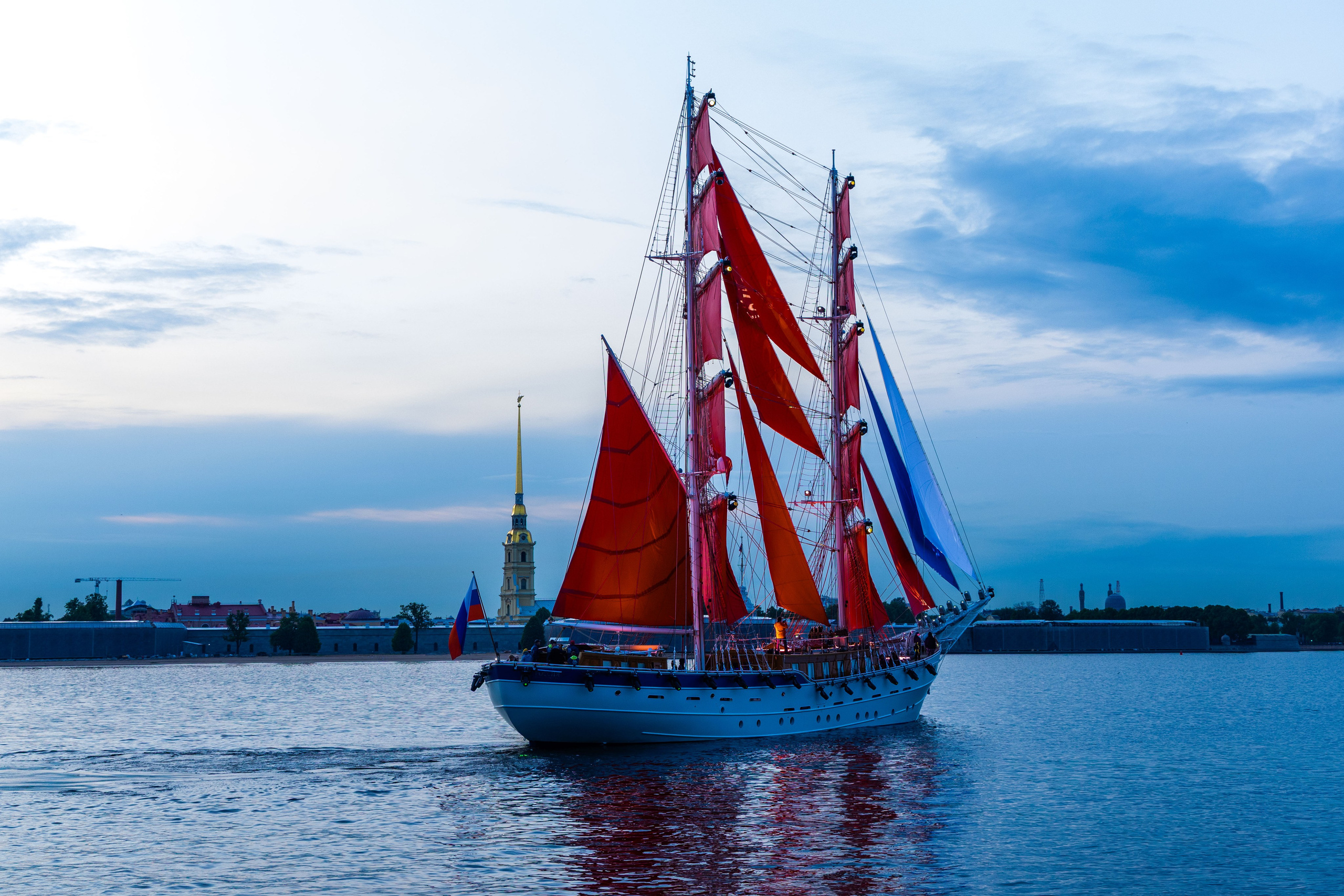 Алые преалые паруса 2025. Портретный и семейный фотограф Санкт-Петербург