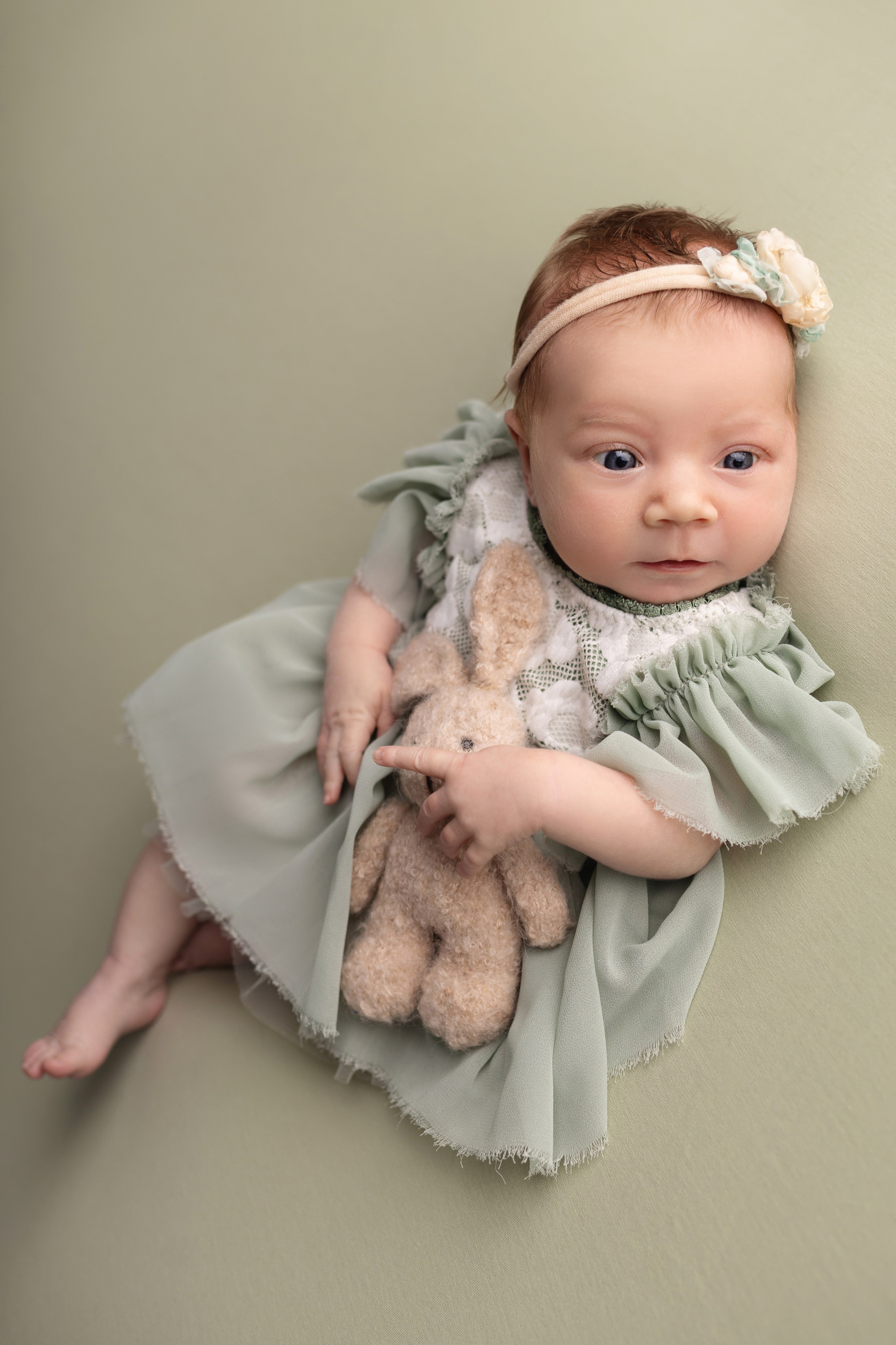 Классическая фотосессия малыша. Фотограф новорожденных малышей в Омске и Омской области Эльвира Камаева