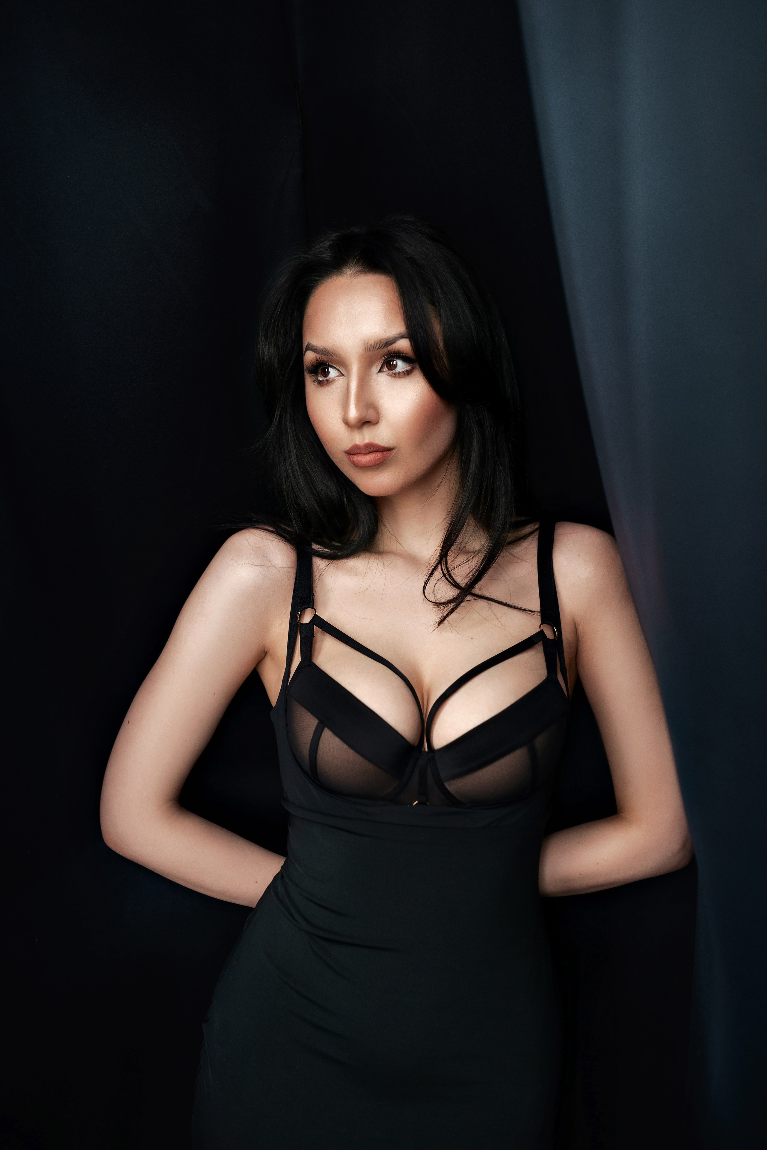 Фотосессия в черном коротком платье. Фотограф в Витебске Сергей Томашев