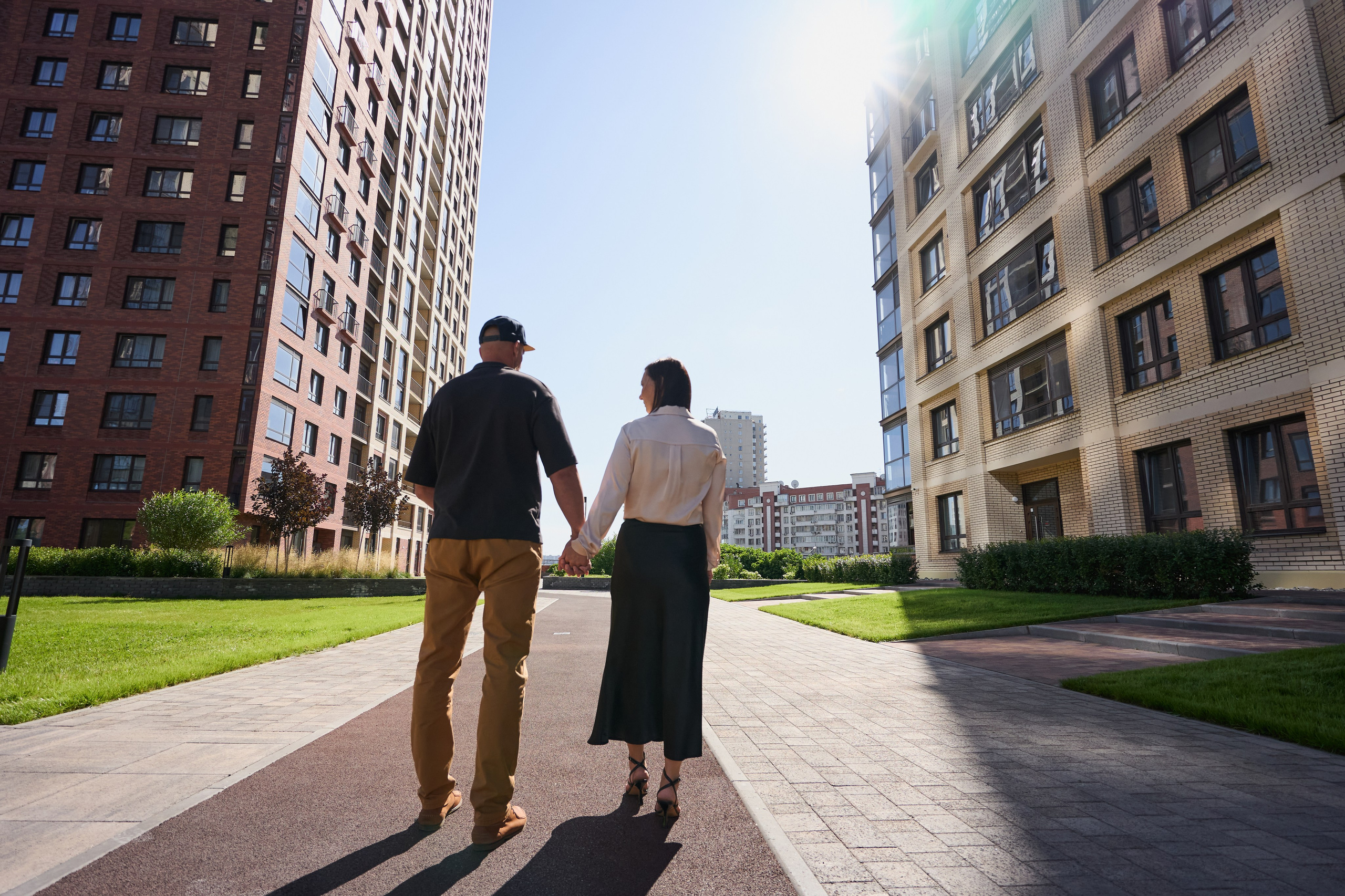 Семейная фотосессия в ЖК Академия для рекламы (Новосибирск). Репортажный и женский фотограф в Новосибирске