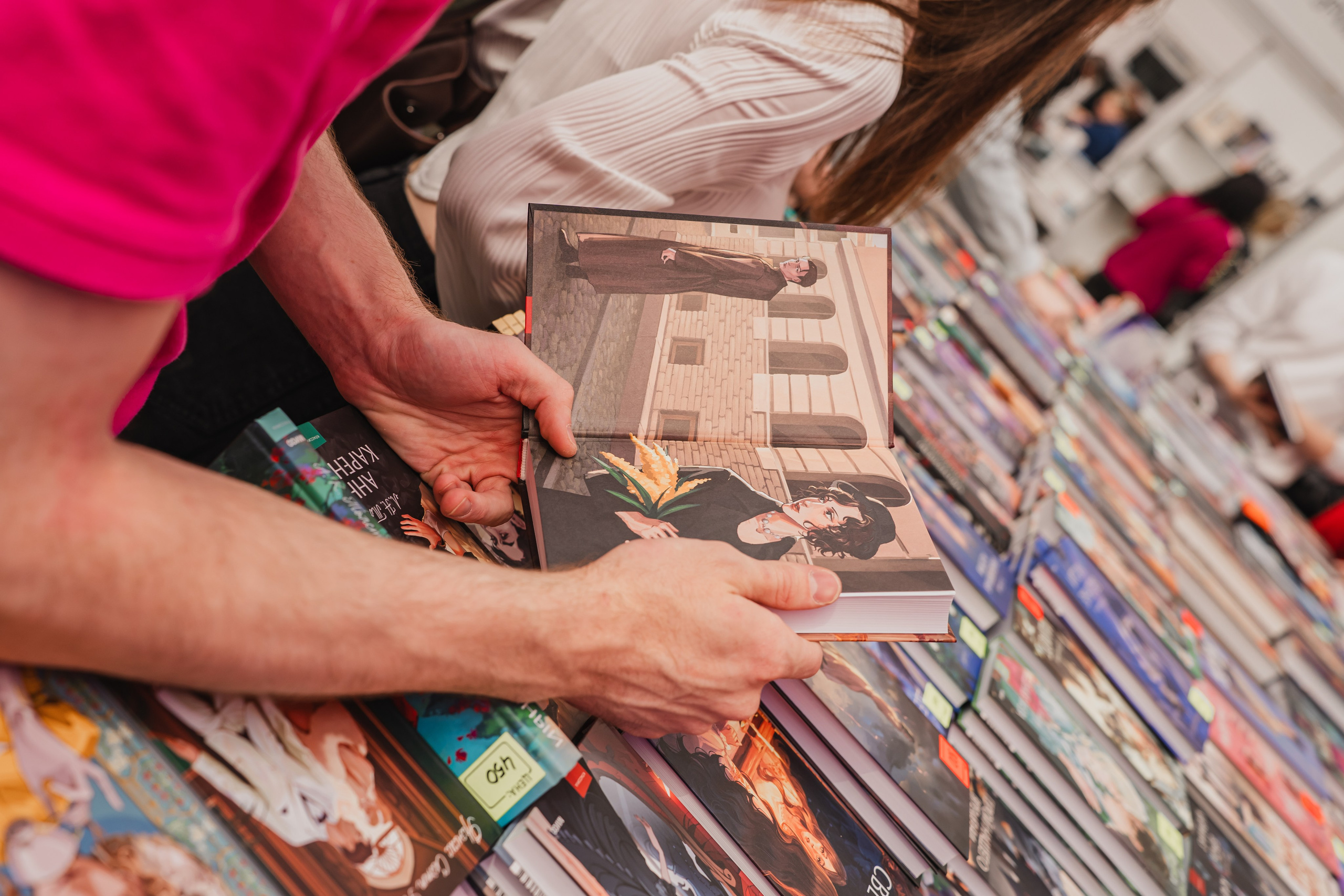 МИФ Non/fictio№ 2025 стенды. Репортажный фотограф Анастасия Рубцова