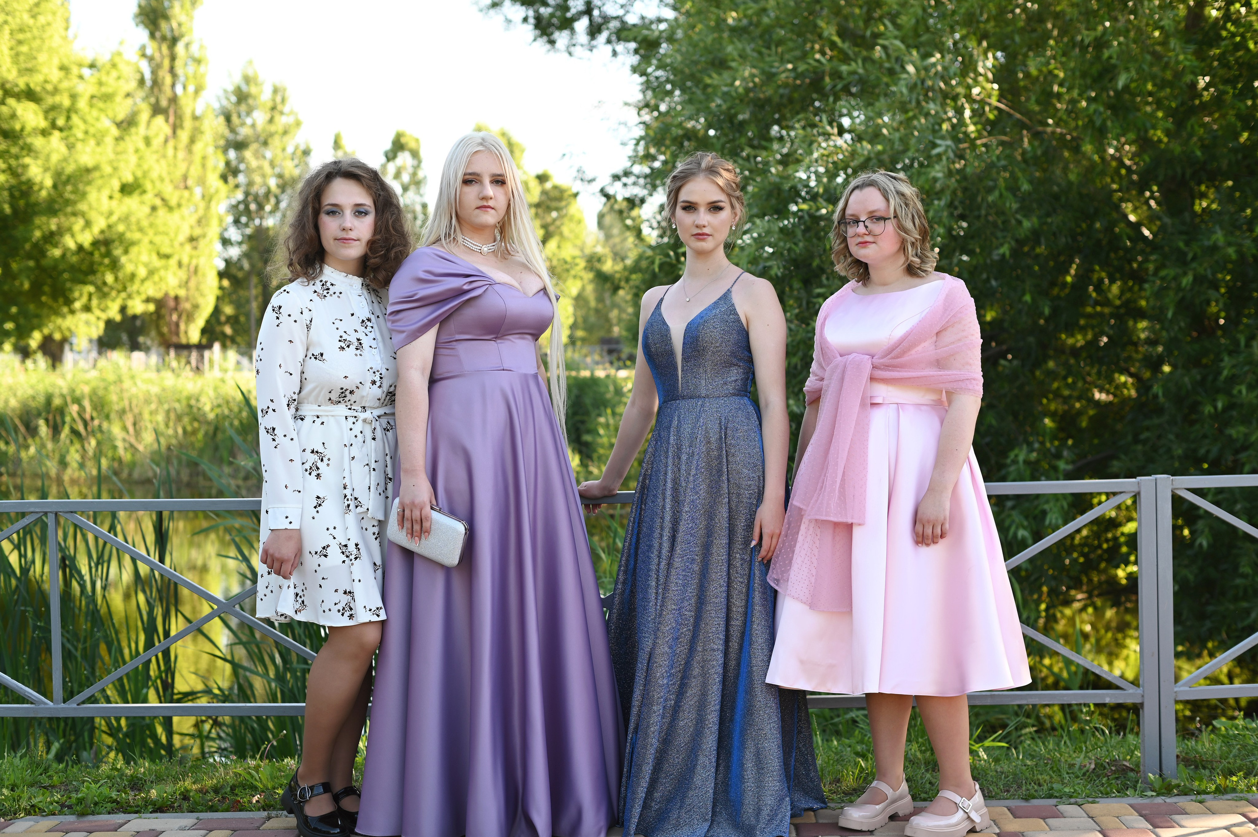 11 класс 4 школа выпуск 2024. Семейный и детский фотограф в городе Грязи Олеся Огурцова