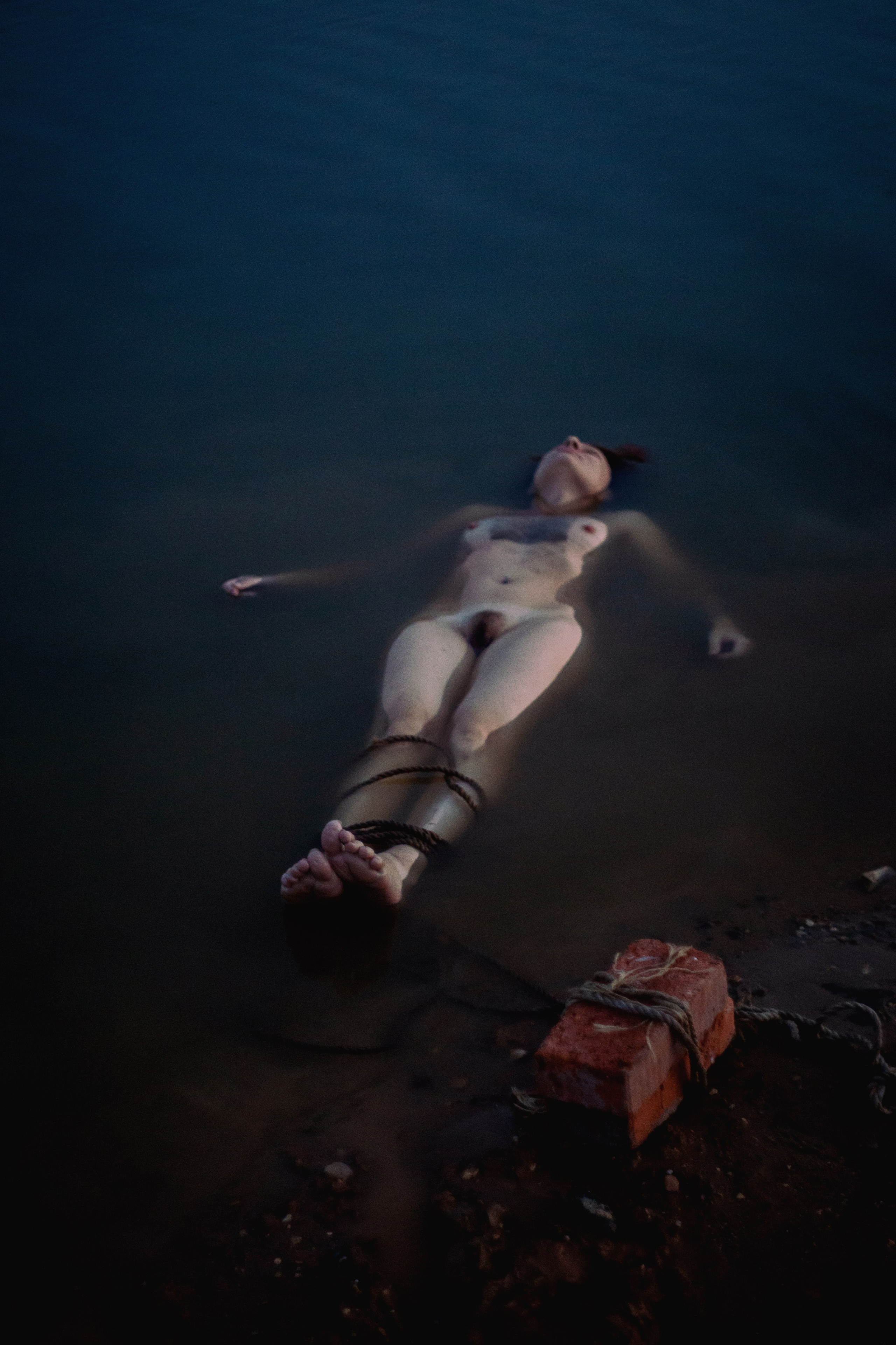 У реки (18+). Фотограф в Москве Лера Юдина