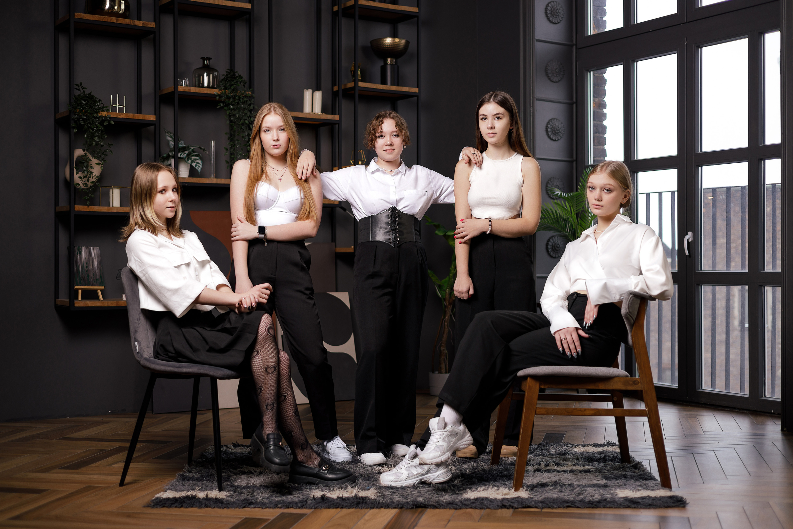 Зал Loft. Выпускные альбомы. Школьный и семейный фотограф Виктория Игнатьева