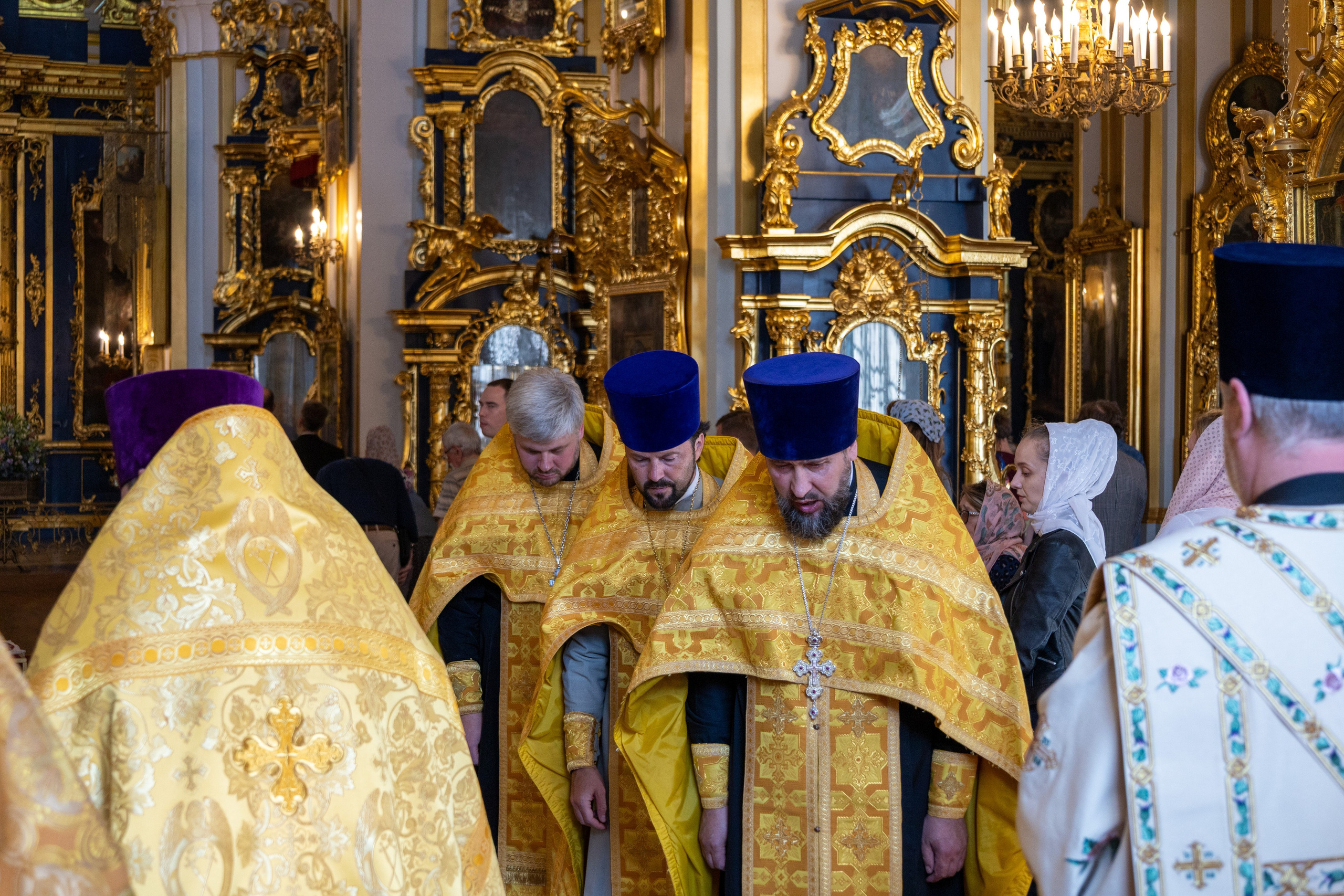 СЛАВНЫХ И ВСЕХВАЛЬНЫХ ПЕРВОВЕРХОВНЫХ АПОСТОЛОВ ПЕТРА И ПАВЛА. НИКОЛО-БОГОЯВЛЕНСКИЙ МОРСКОЙ СОБОР