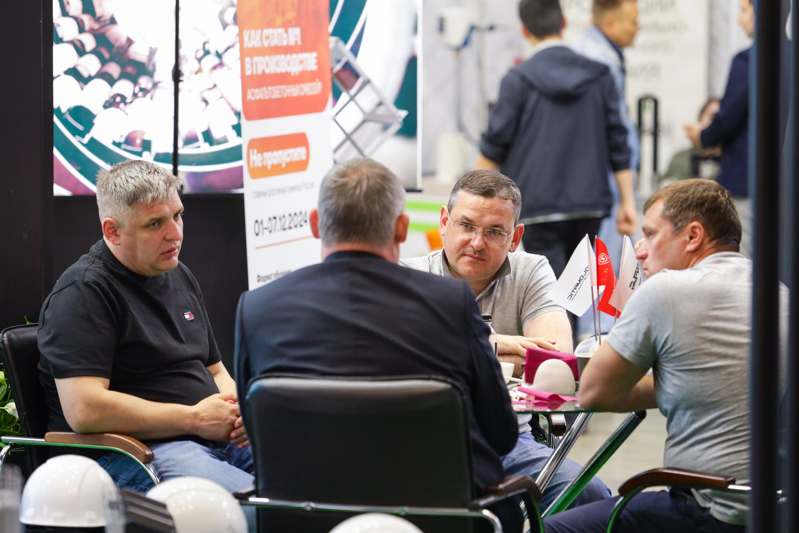 Съёмка стенда на выставке. Фотограф на мероприятие в Москве Марик