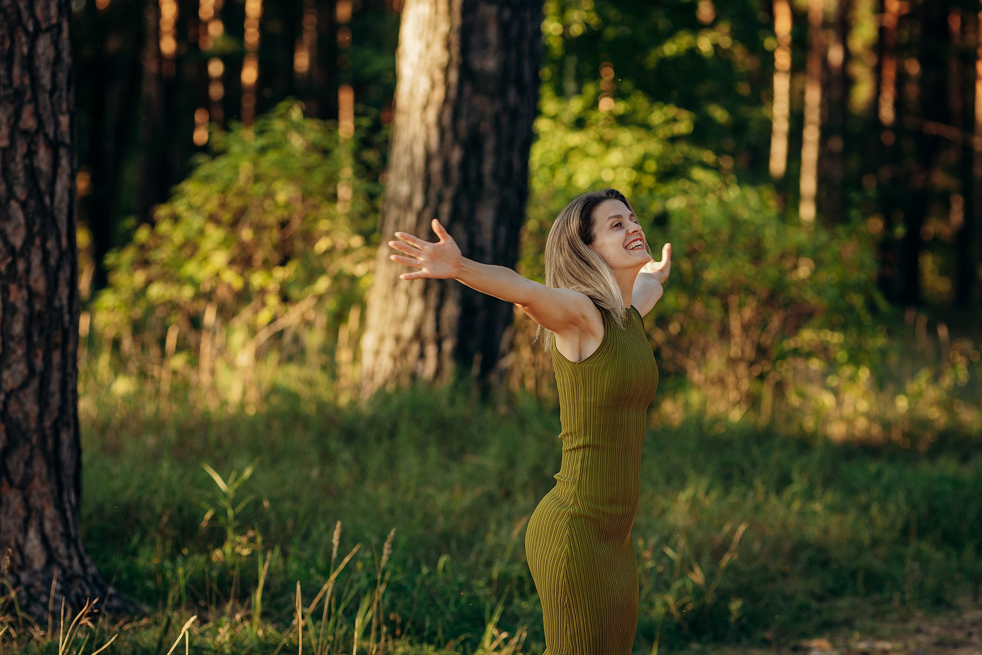 Прогулка в сосновом лесу. Семейный фотограф в Пензе Мария Левина