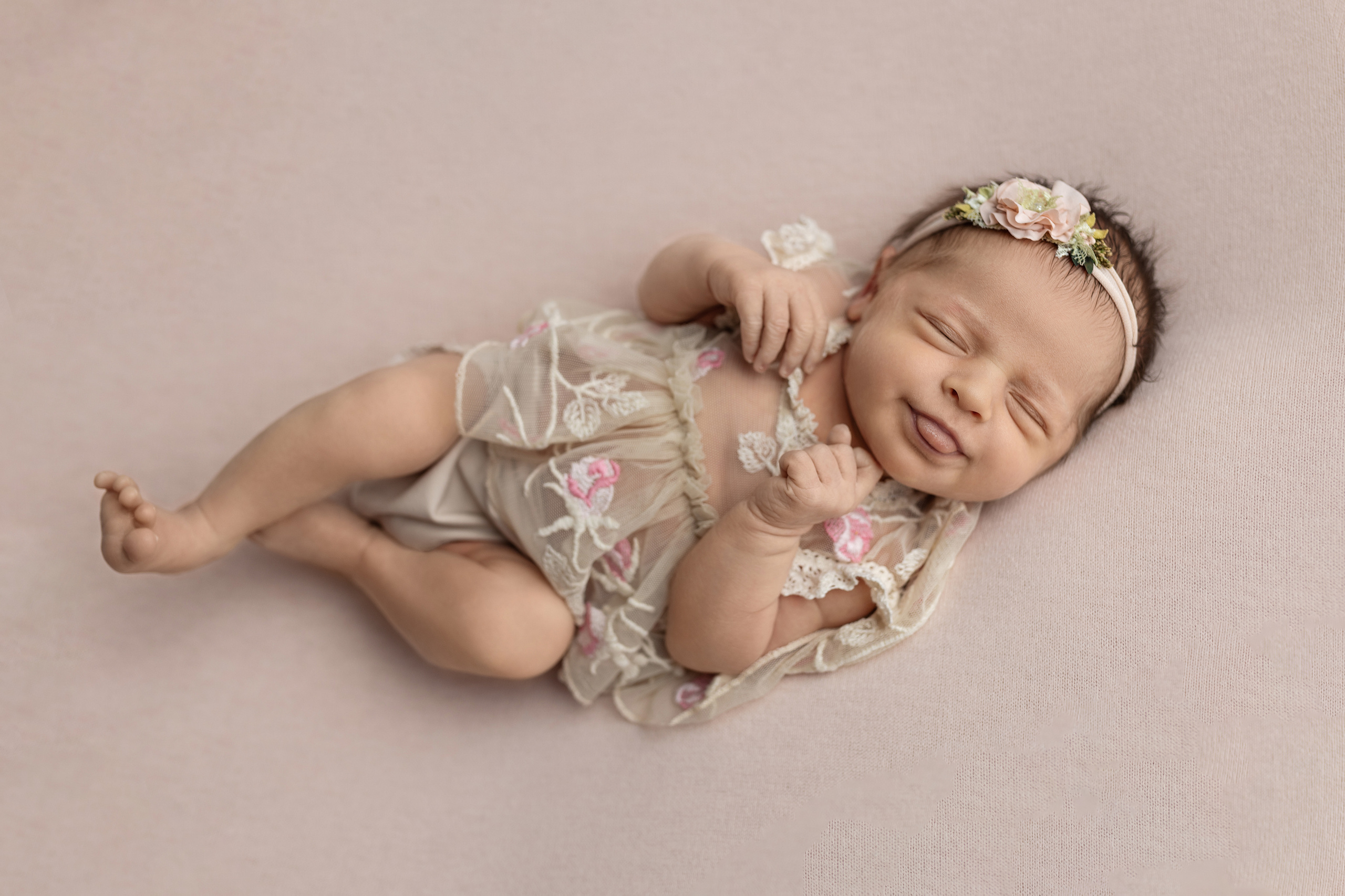 Милана (пакет стандарт). Фотограф новорожденных в Барнауле Русакова Анастасия