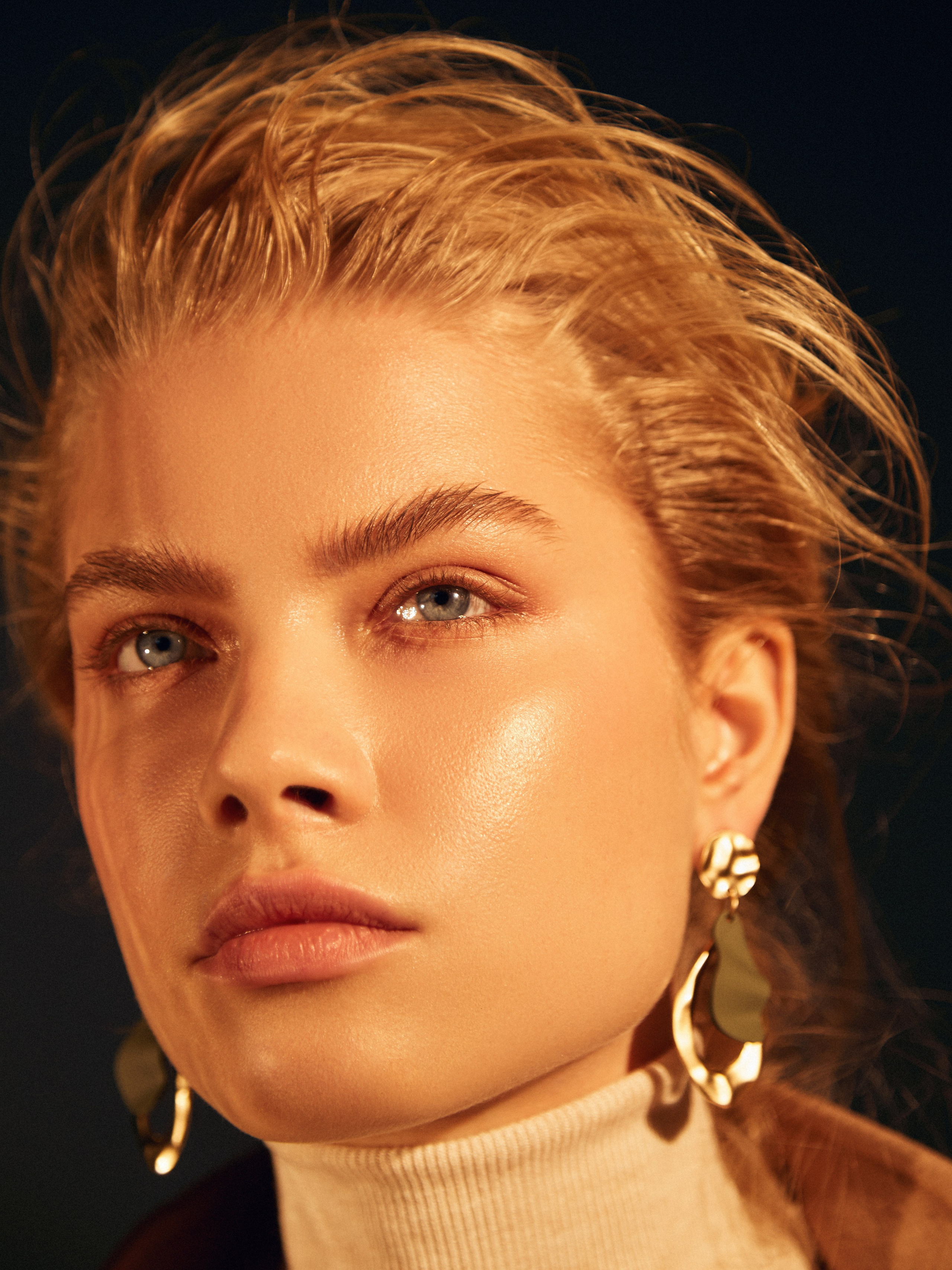 L'Officiel Lithuania. Профессиональный фотограф Федотова Арина