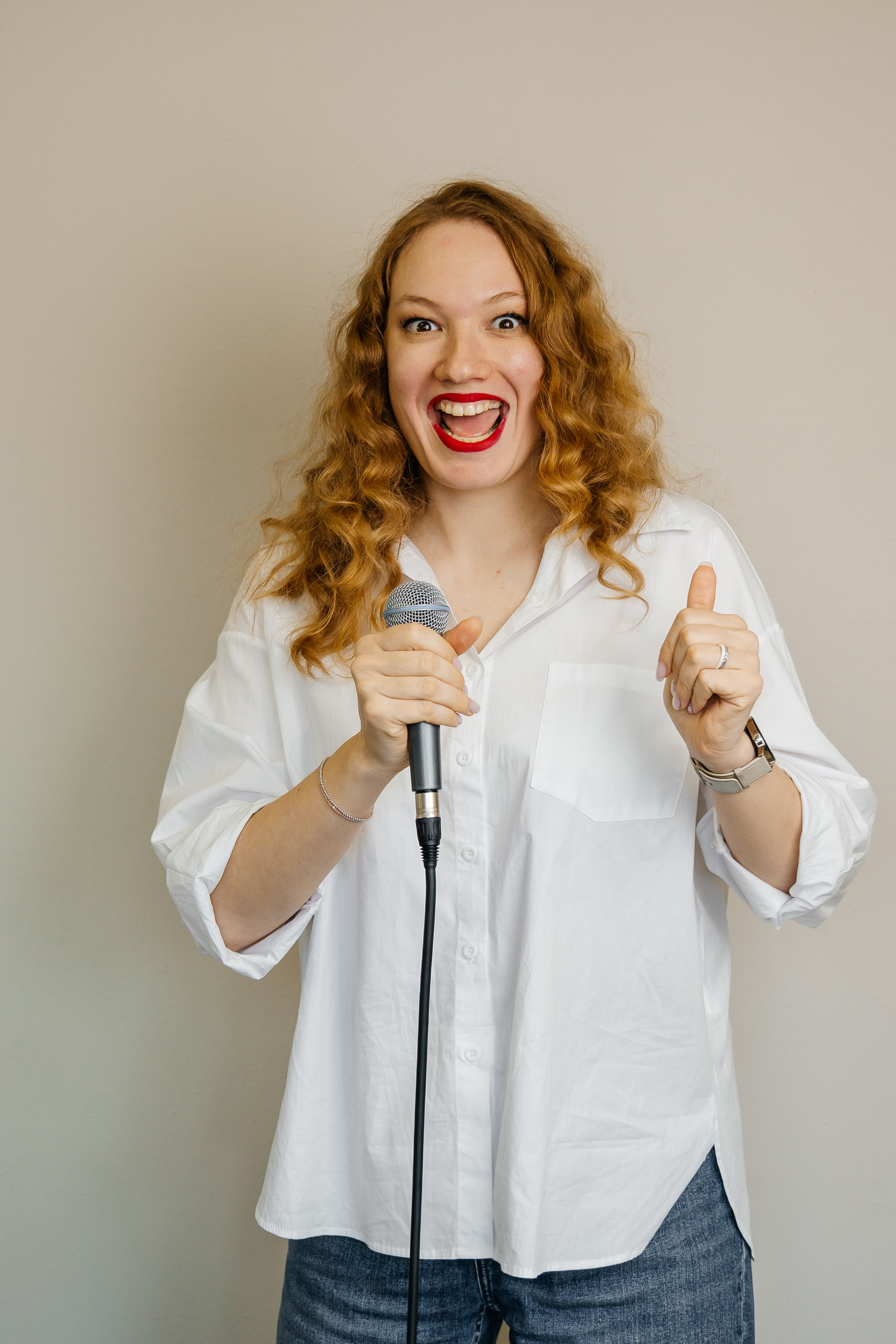 Конент фотографии для вокальной студии. Предметный фотограф в Горячем Ключе Вера Швец