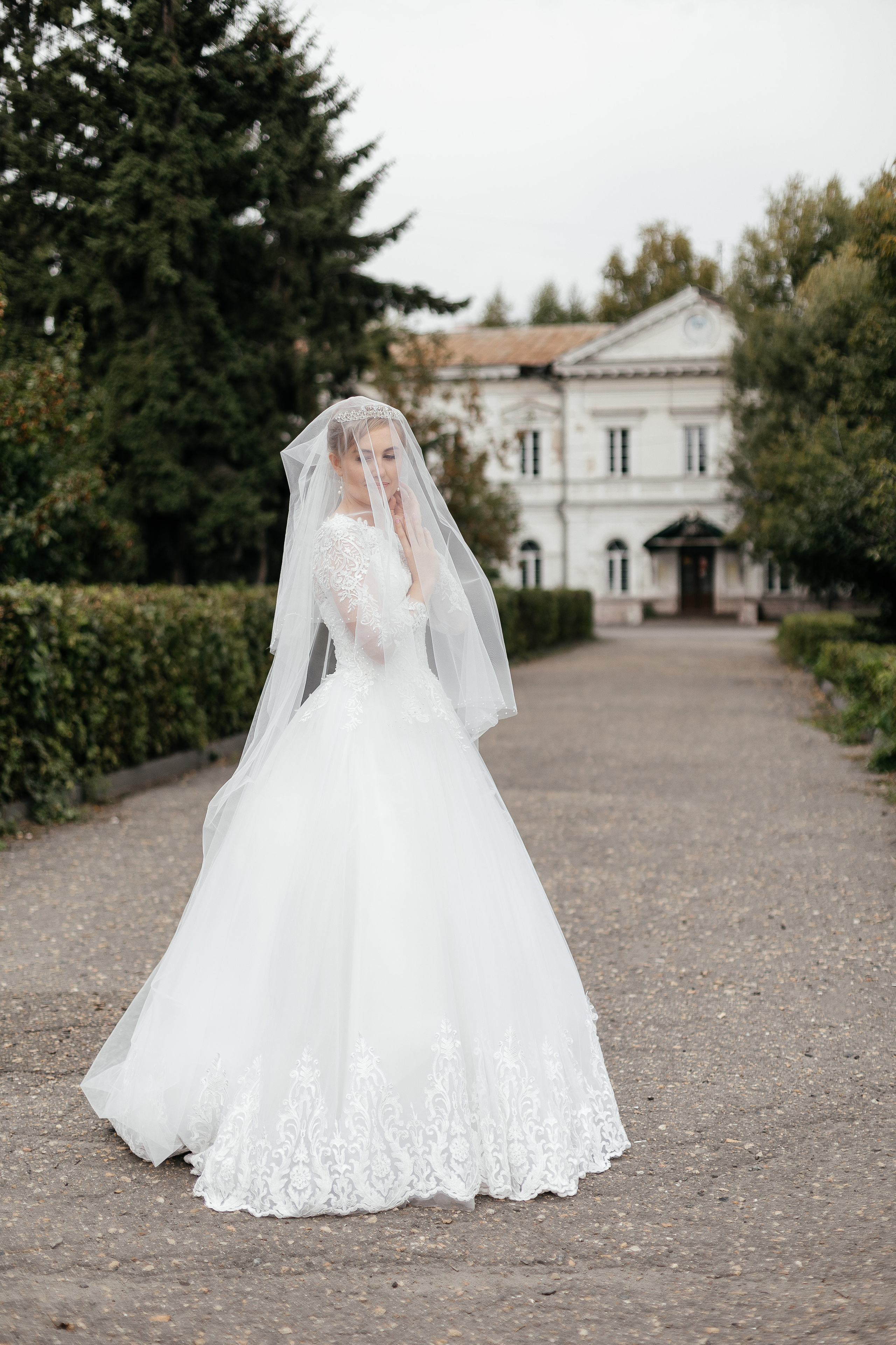 Демидовская площадь. Свадебный и репортажный фотограф Евгений Петров