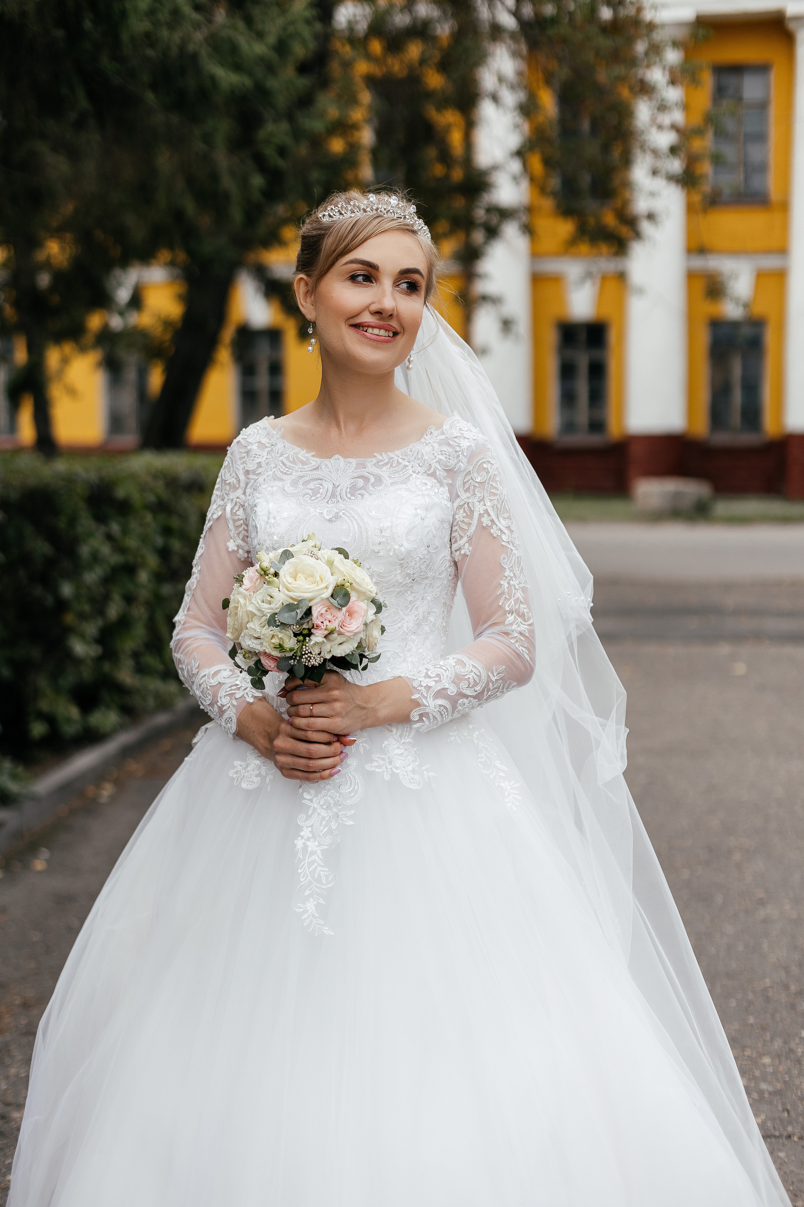 Демидовская площадь. Свадебный и репортажный фотограф Евгений Петров