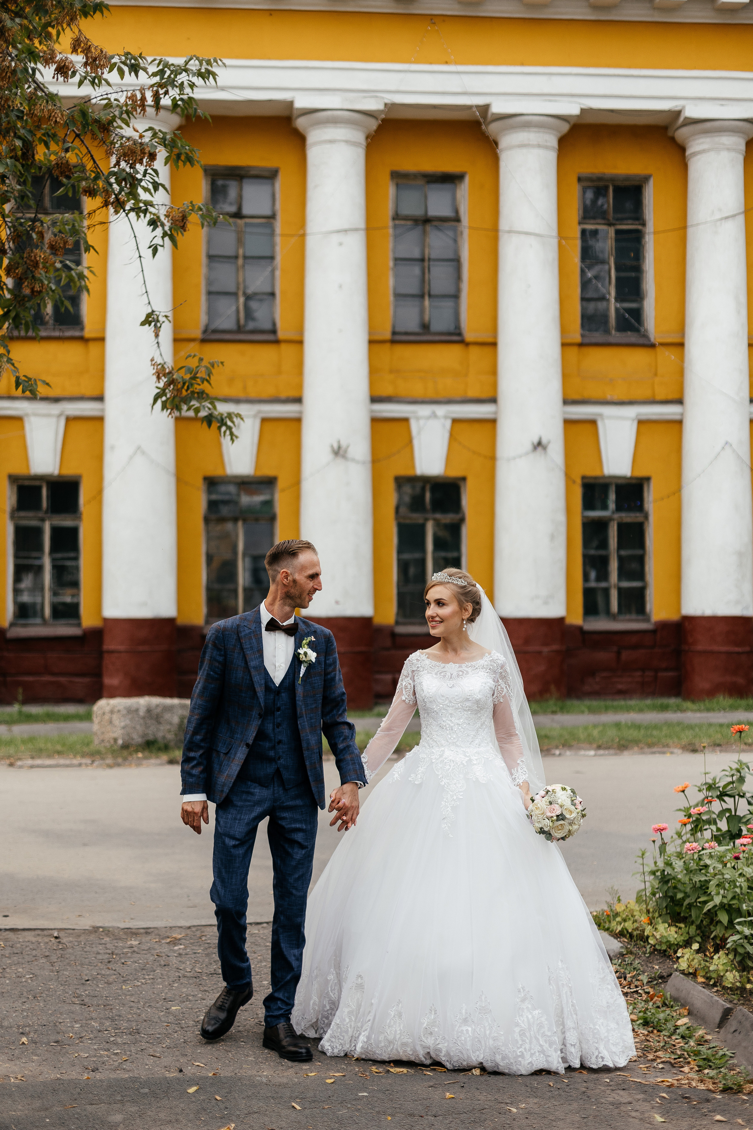 Демидовская площадь. Свадебный и репортажный фотограф Евгений Петров