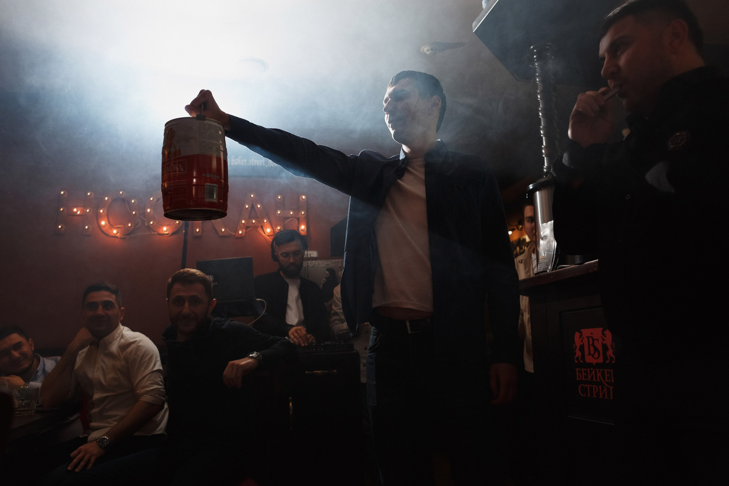 Захватывающий вкус и атмосфера: кальянная в Таганроге Бейкер Стрит. Свадебный и семейный фотограф в Таганроге Бакарюк Антон