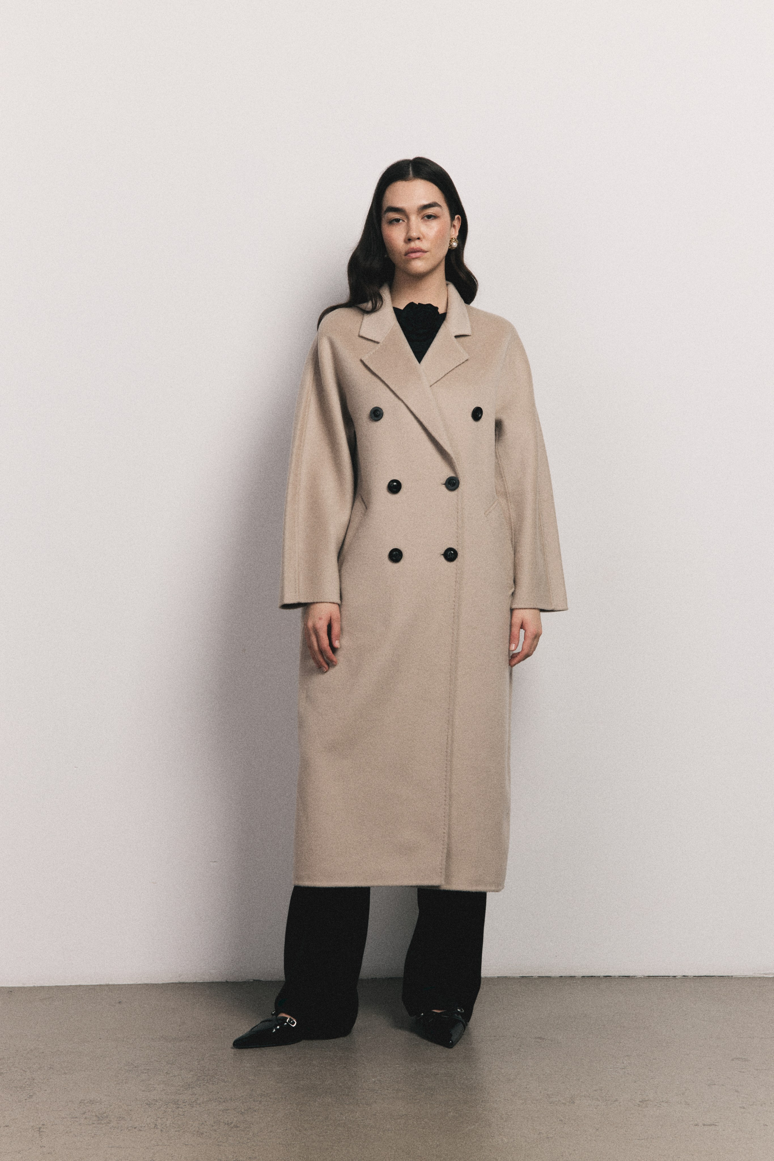 Missswan.store. Fashion-фотограф Желеуов Дулат