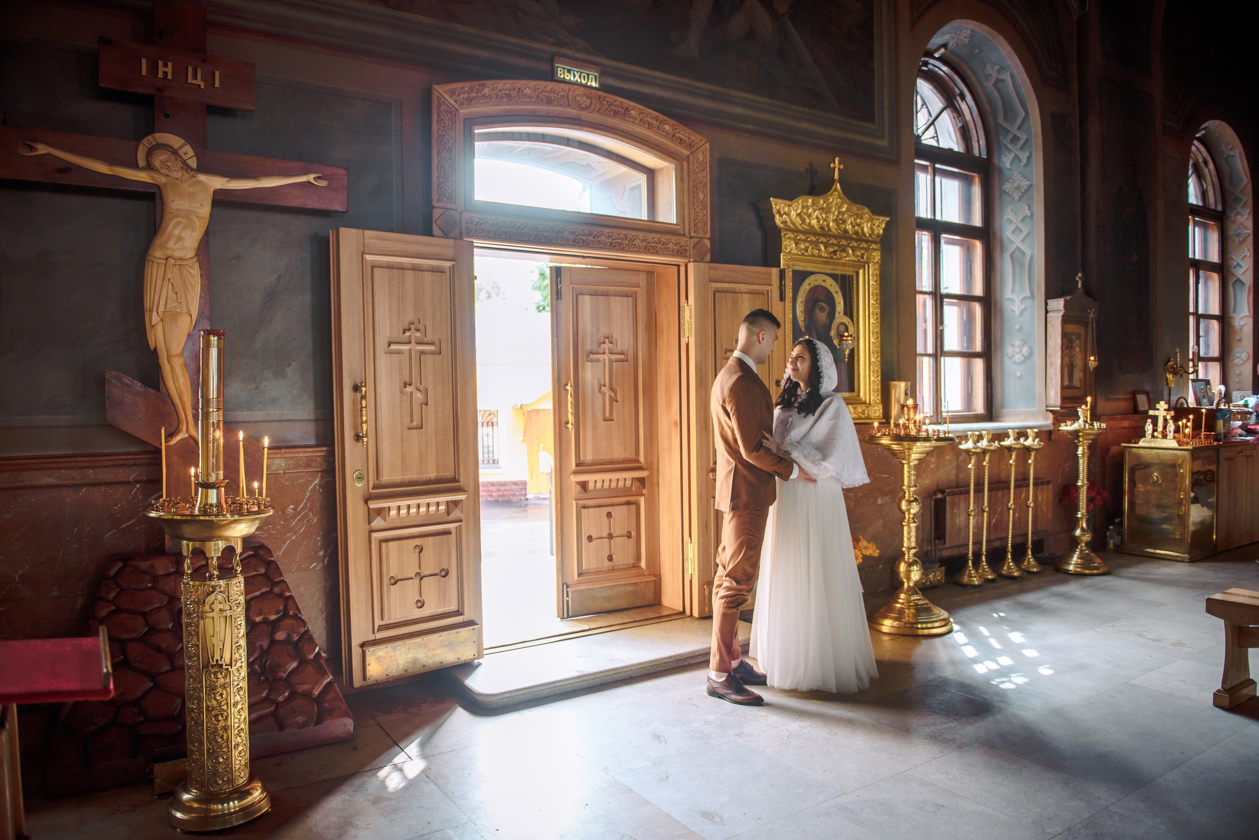 Венчание в Храме Бориса и Глеба в Дегунино. Свадебный и семейный фотограф в Москве Юлия Винник