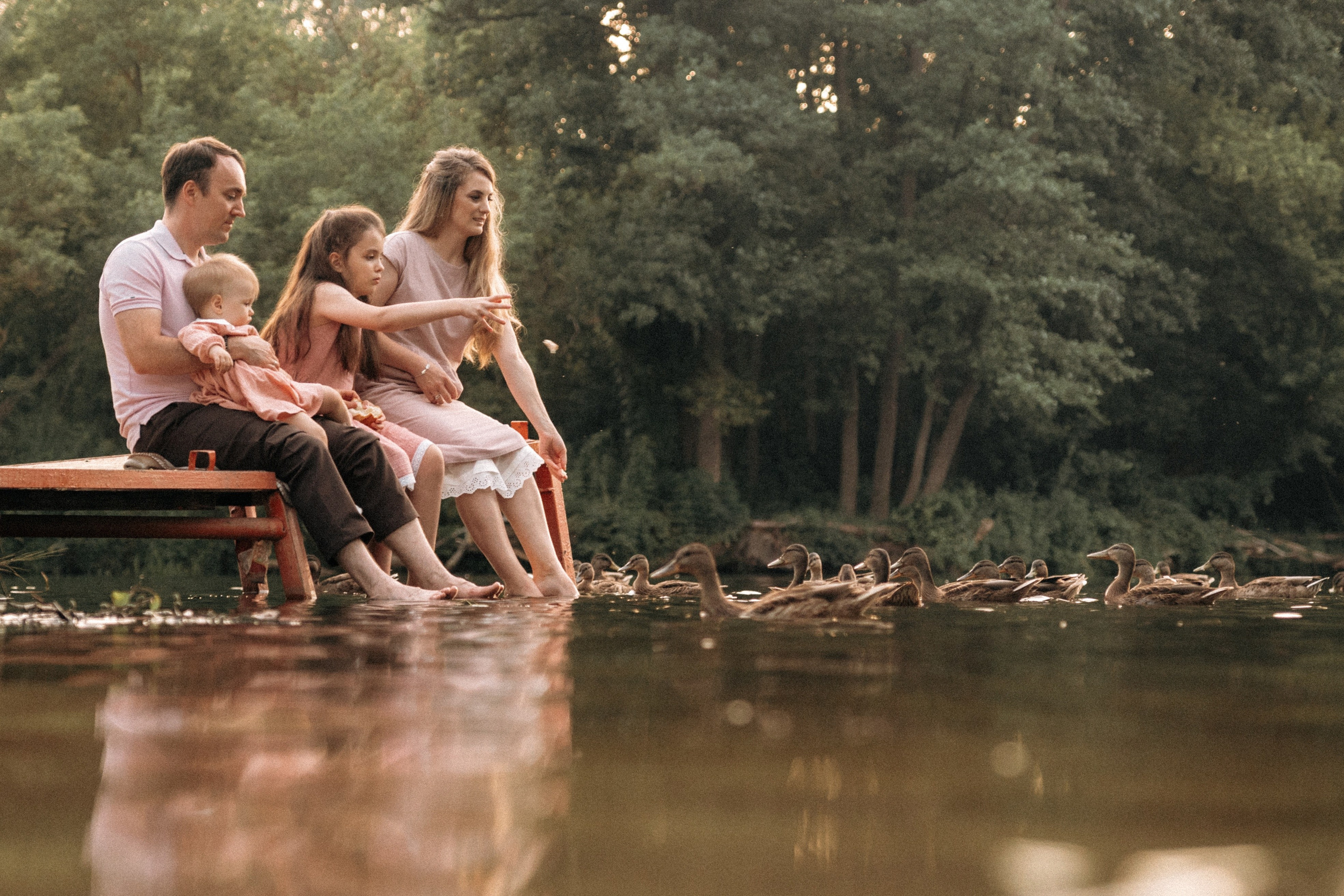 Семейная фотосессия на берегу реки для Миши, Тани, Сони и Таи. Свадебный фотограф в Тамбове Павел Четвертков
