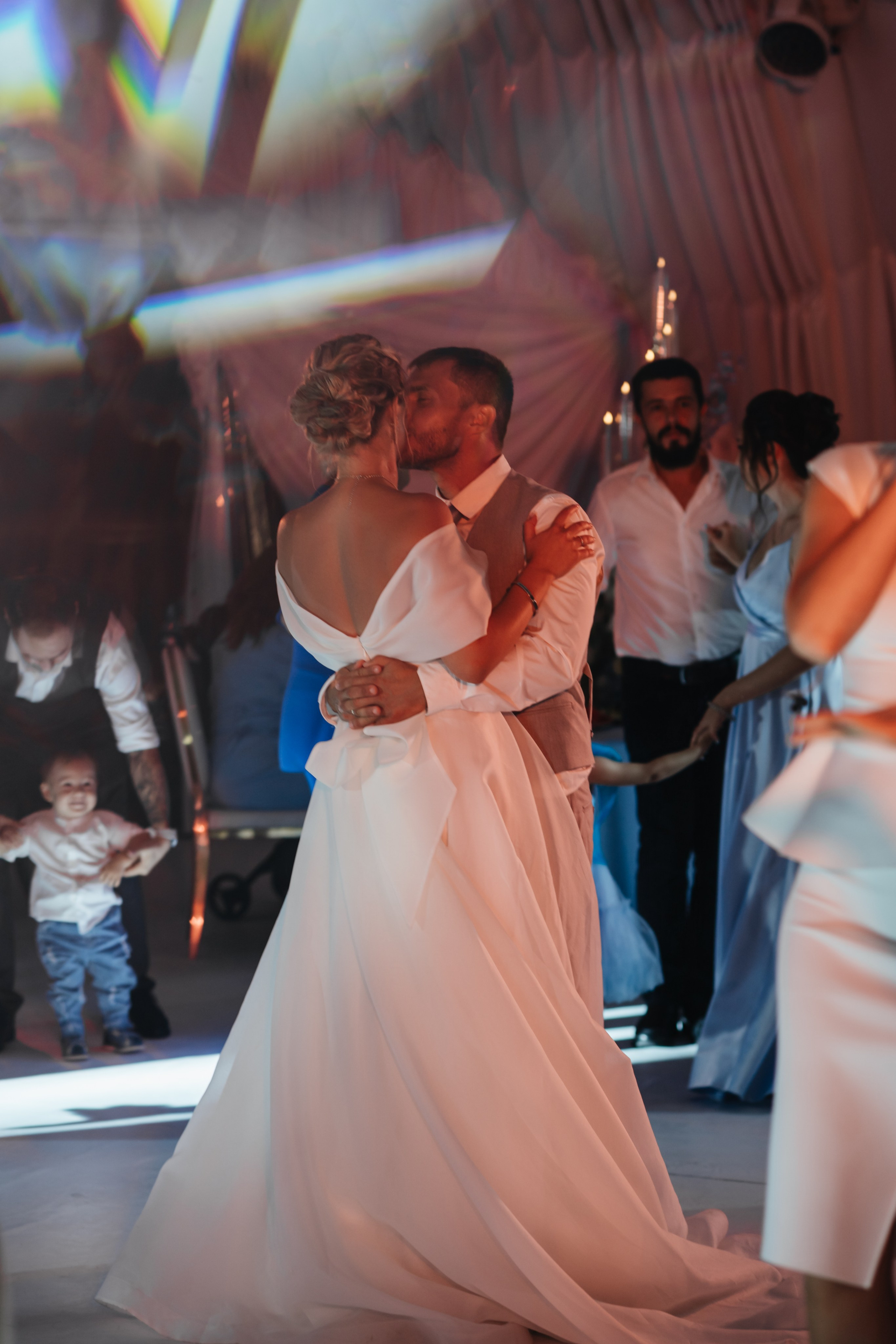 Свадебная фотосессия на яхте. Свадебный и семейный фотограф и видеограф, Крым, Москва, Санкт -Петербург