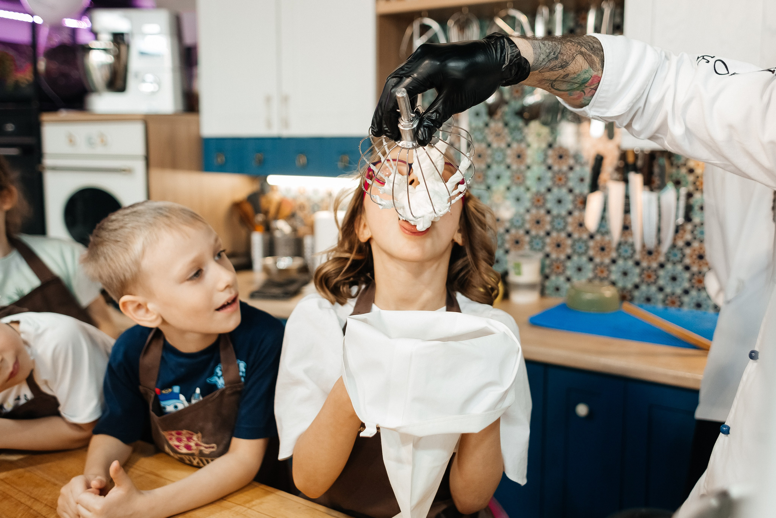 Детский мастер-класс в «АРТиШОК». Фотограф Кемерово | Сергей