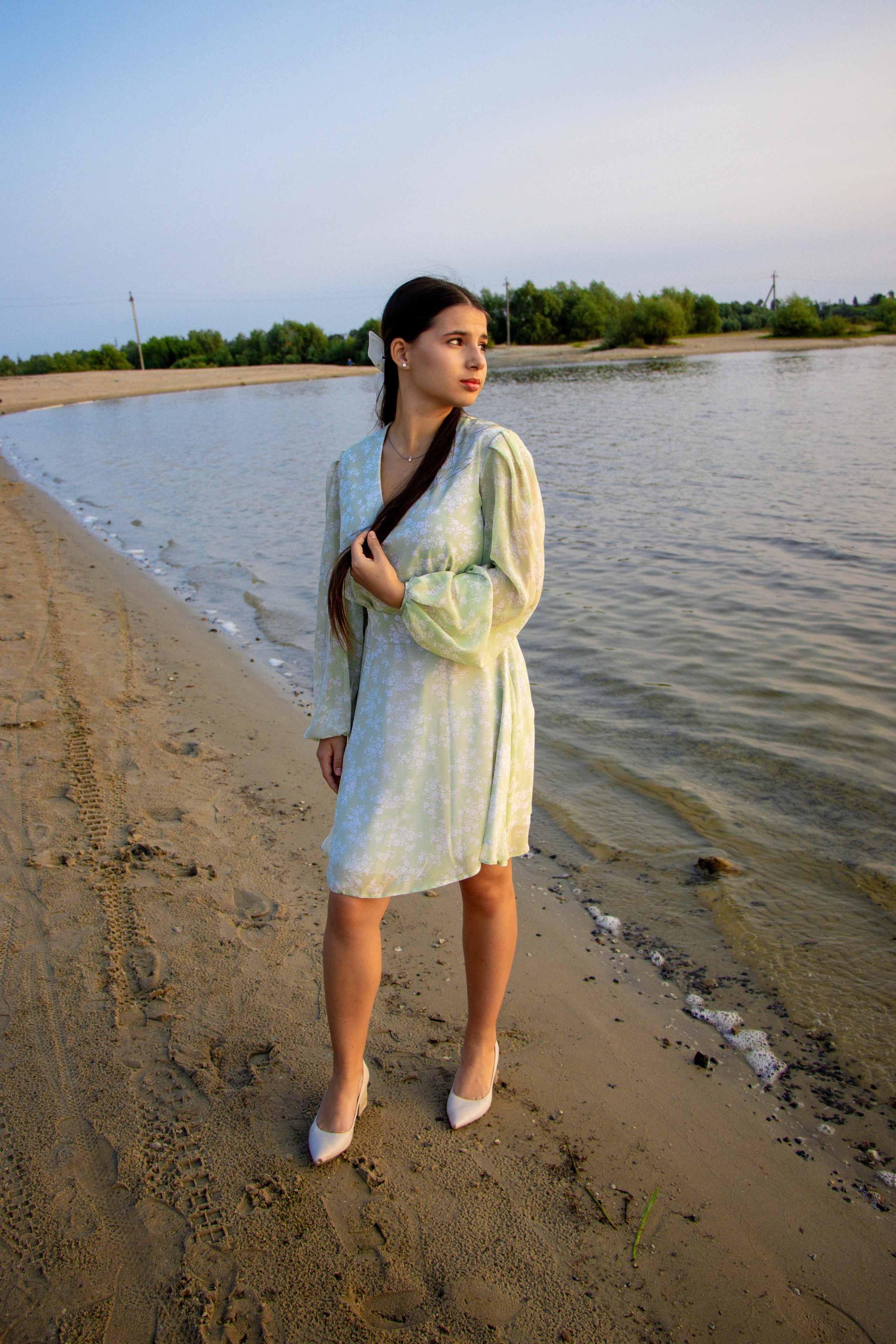 Эмилия у озера. Фотограф Татьяна Матрос