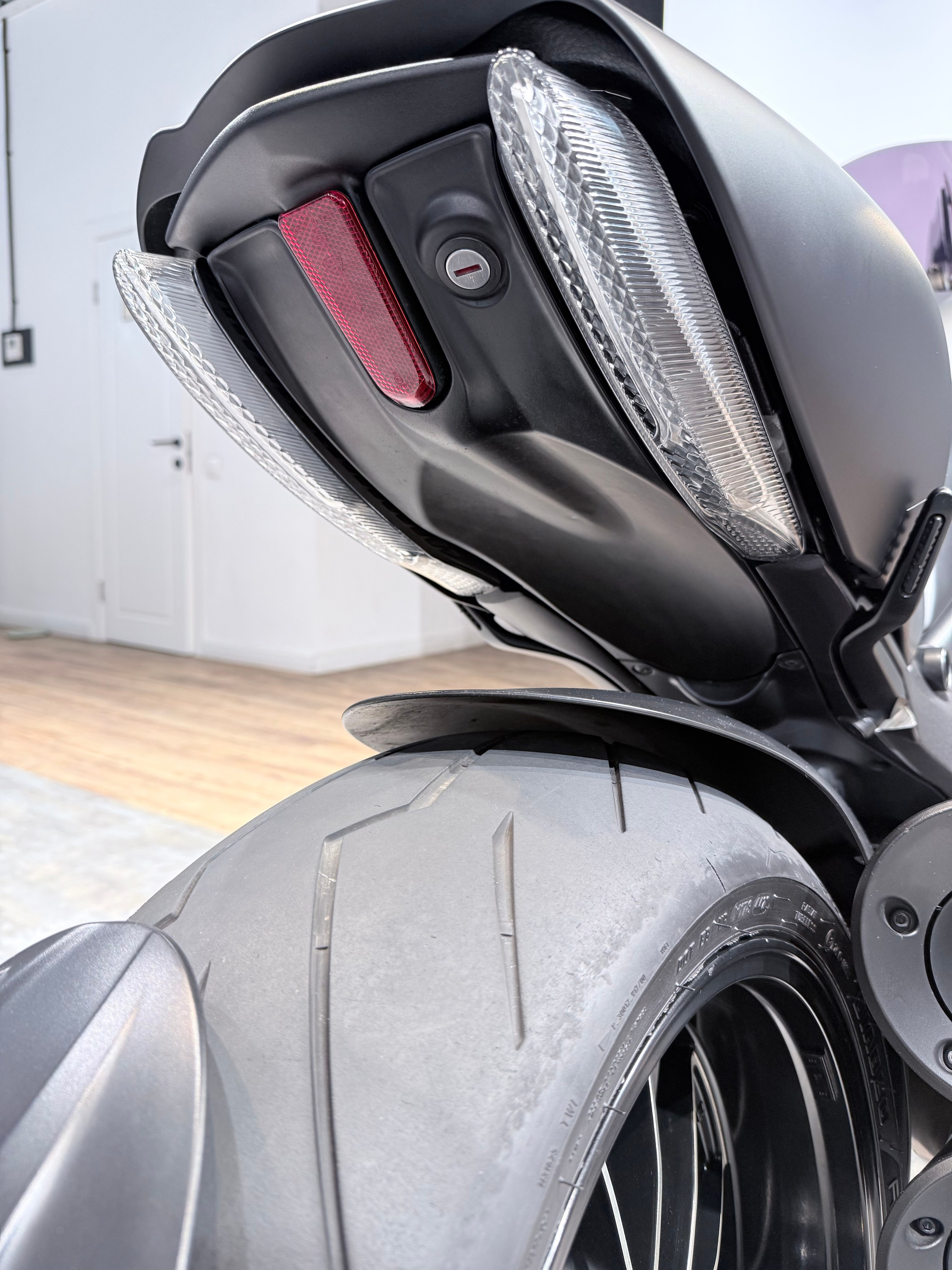 2015 Diavel Dark Stealth. Hello Davidson, Москва. Только хорошие мотоциклы…