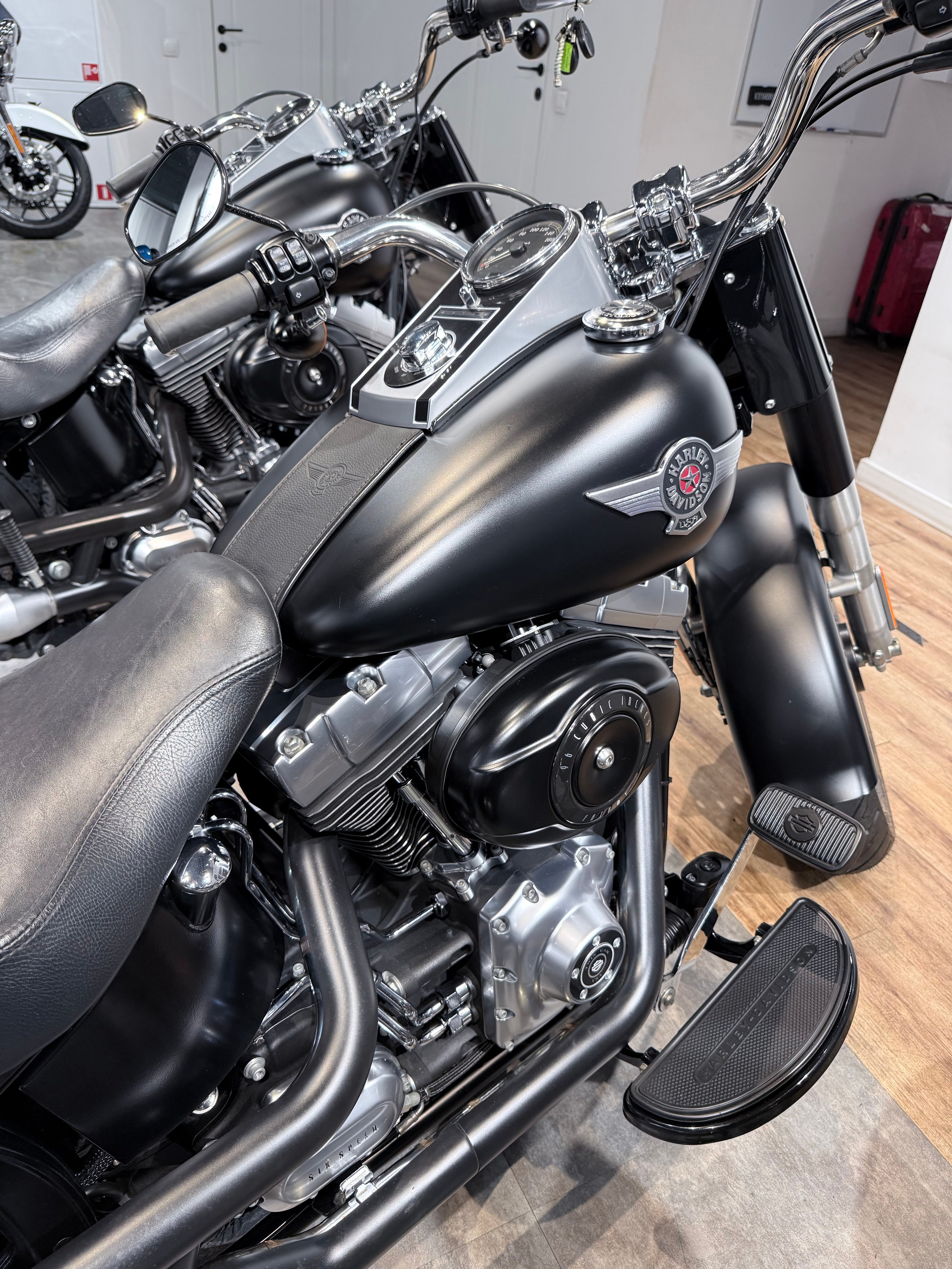 Мотоциклы Harley-Davidson 2013 Softail Black Slim ABS (Семейство Softail, Dyna). Hello Davidson, Москва. Только хорошие мотоциклы…