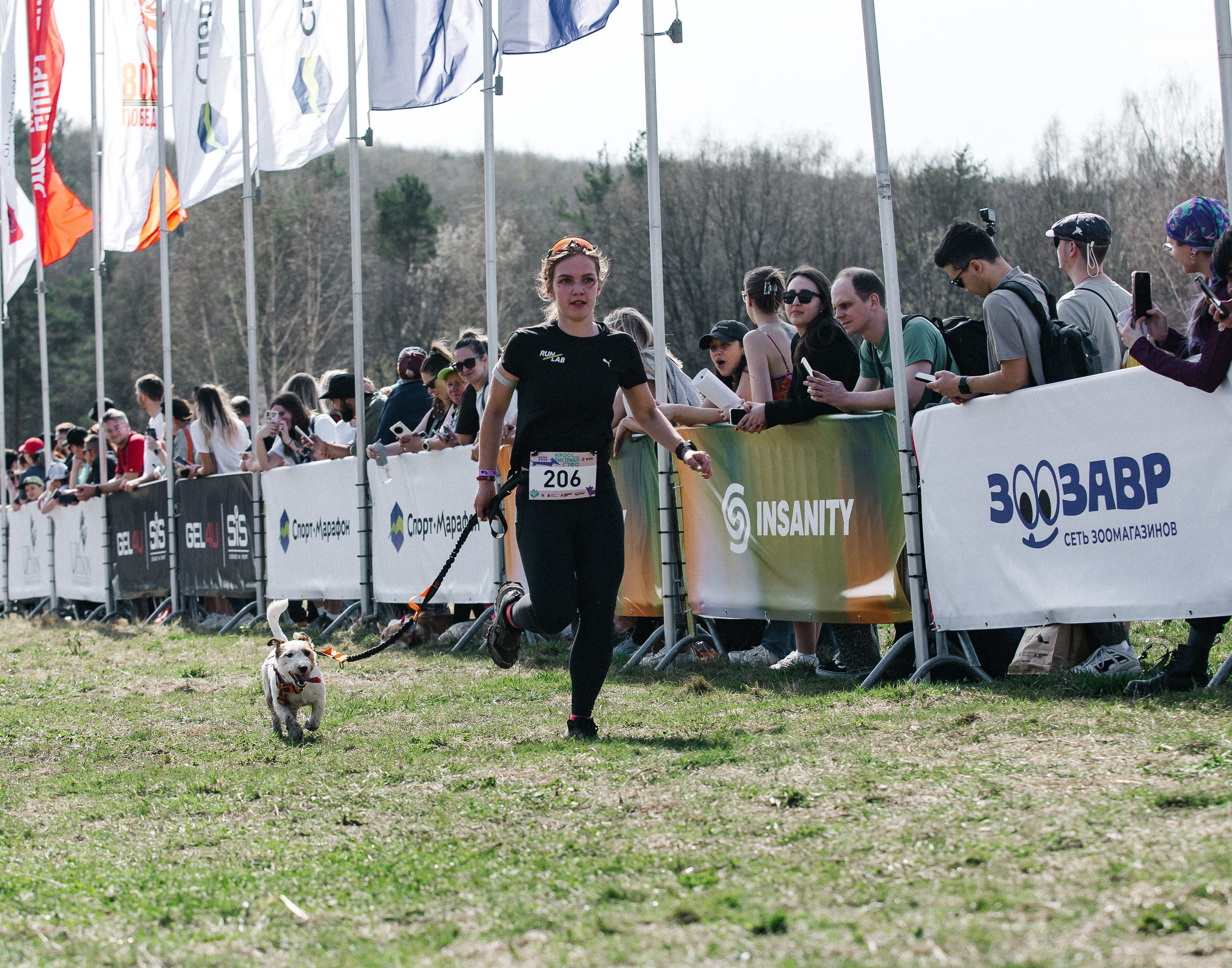 Кросс «Быстрый пёс» 2025. Репортажный фотограф в Москве