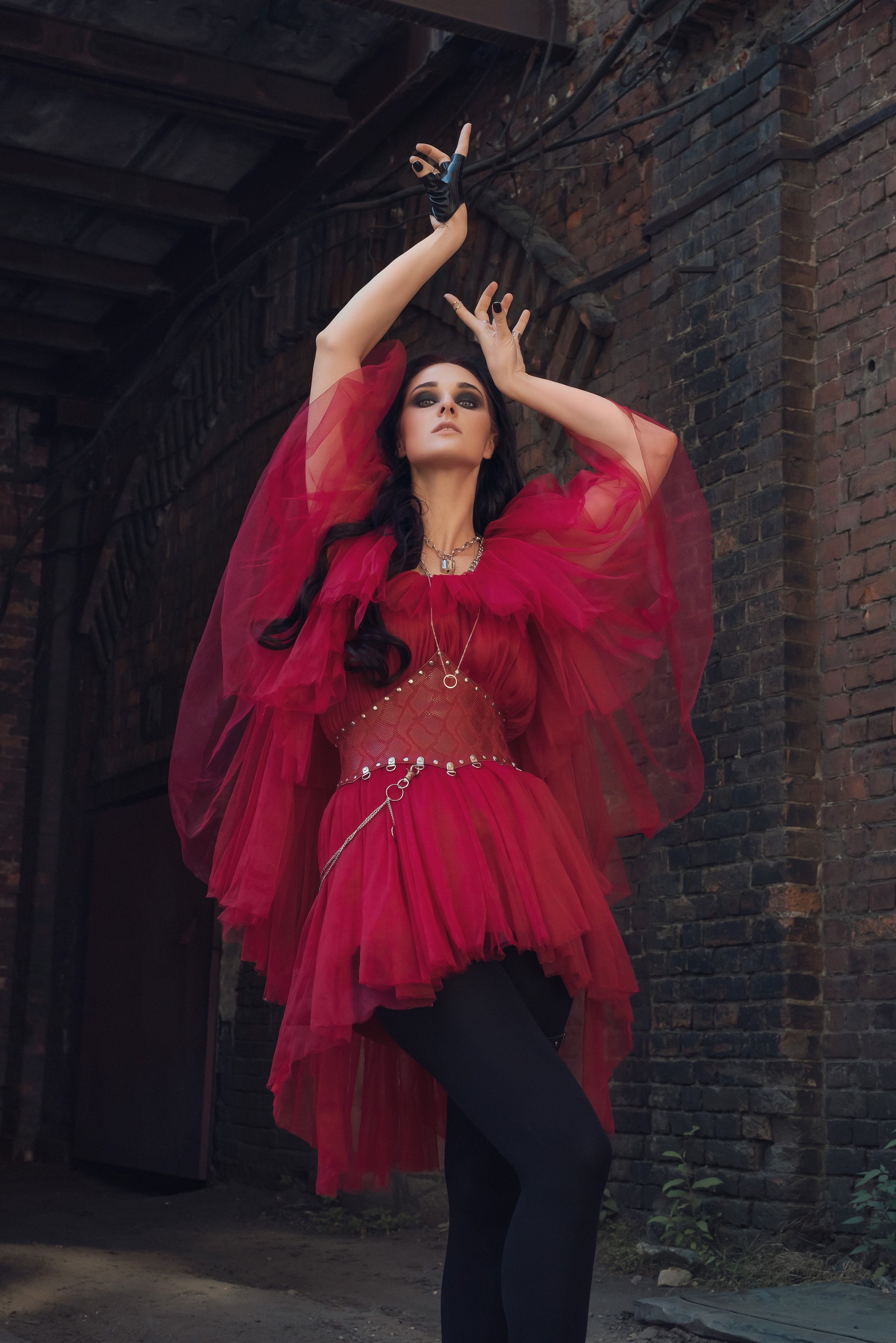 The beauty of destruction. Фотограф, ретушёр, графический дизайнер в Петербурге Адрианова Настя