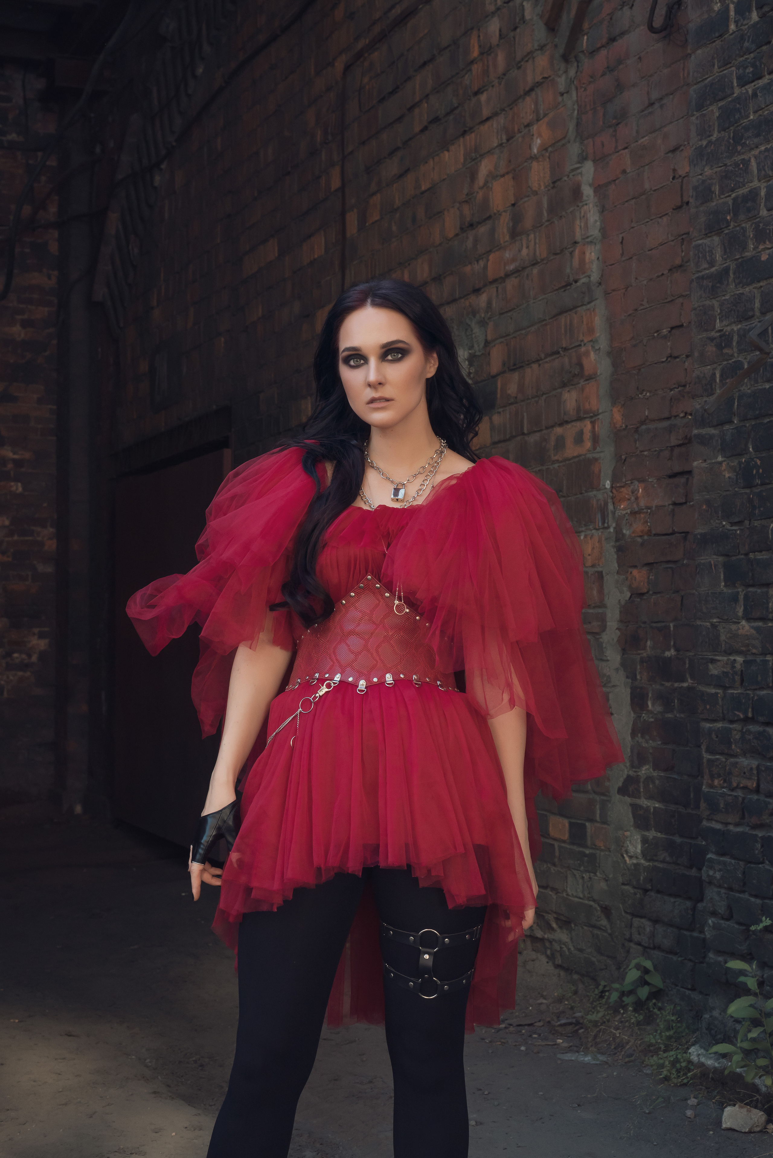 The beauty of destruction. Фотограф, ретушёр, графический дизайнер в Петербурге Адрианова Настя