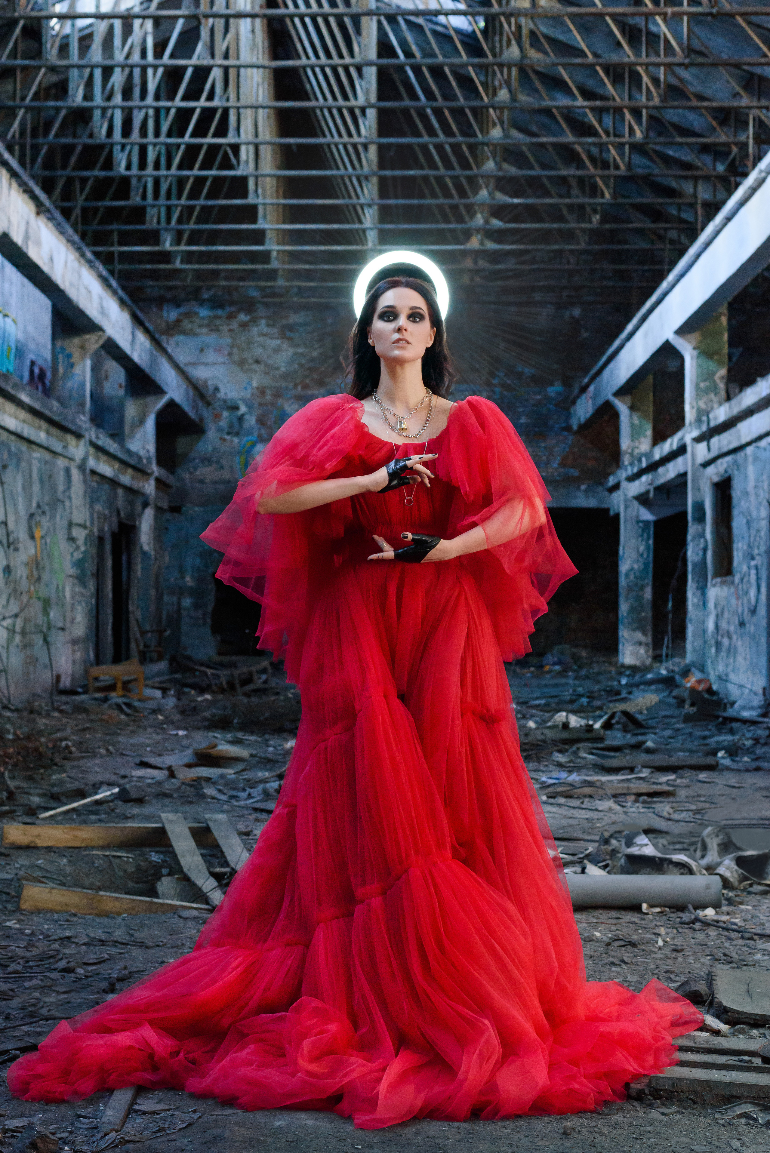 The beauty of destruction. Фотограф, ретушёр, графический дизайнер в Петербурге Адрианова Настя