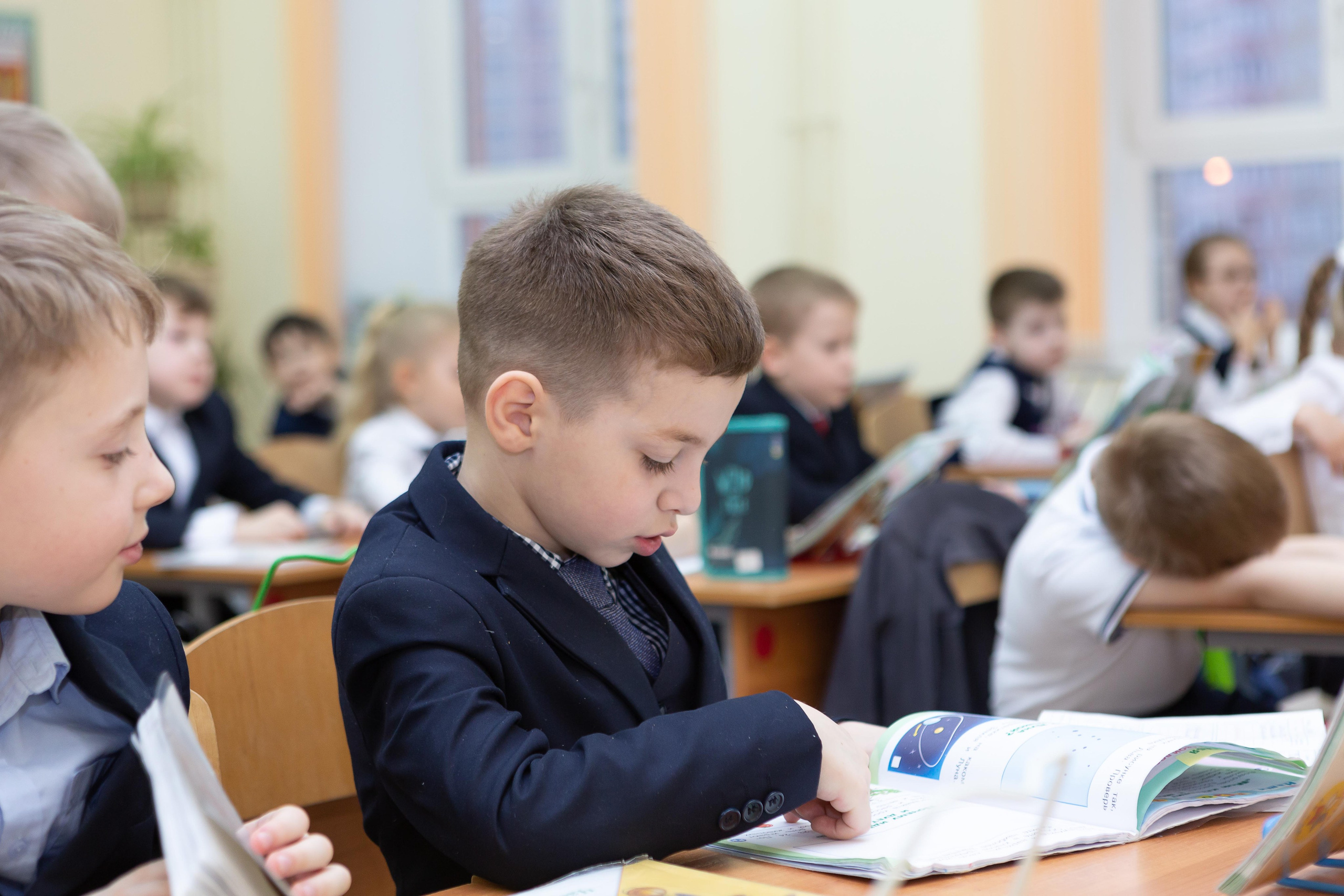 Гимназия № 7, г. Подольск. Выпускные альбомы и школьный фотограф в Подольске, Троицке, Щербинке, Москве и Московской области