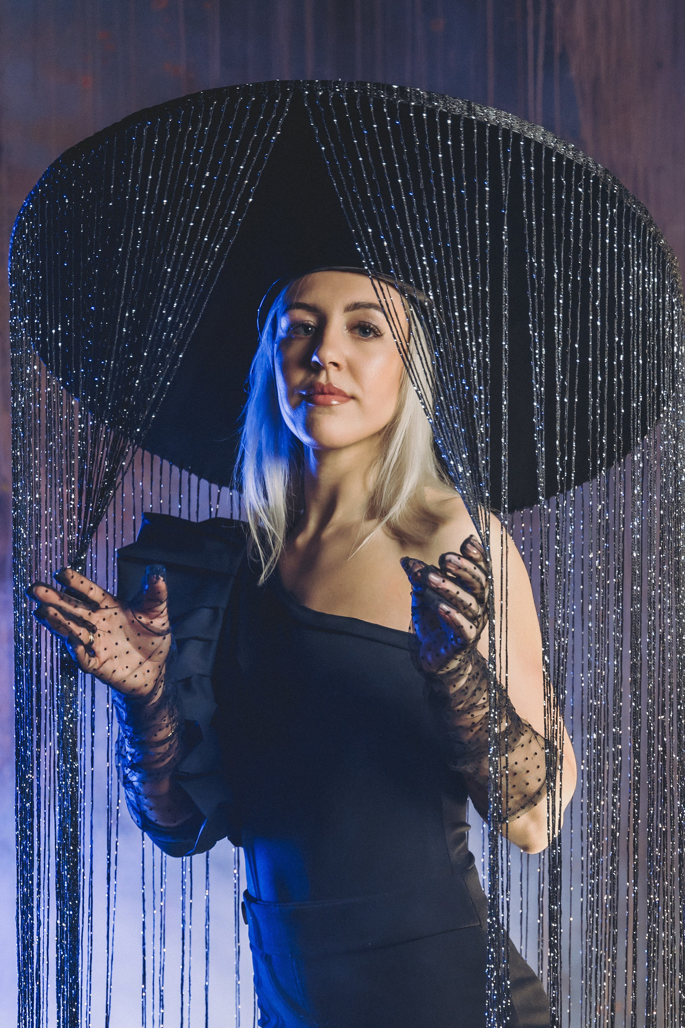 В шляпе с нитями. Профессиональный фотограф Ковалева Олеся