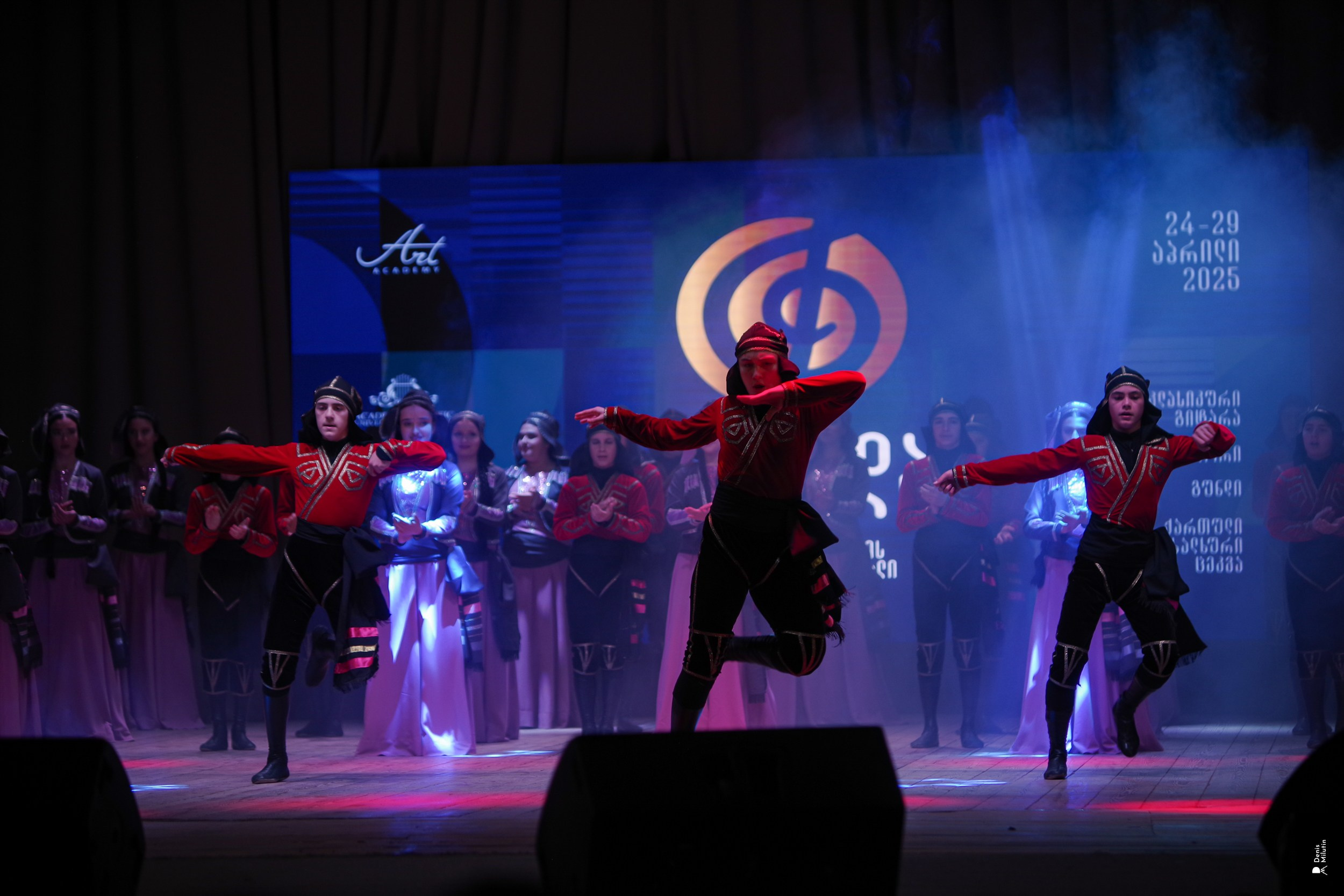 Танцы в Хоби. Портретный фотограф Денис Милютин