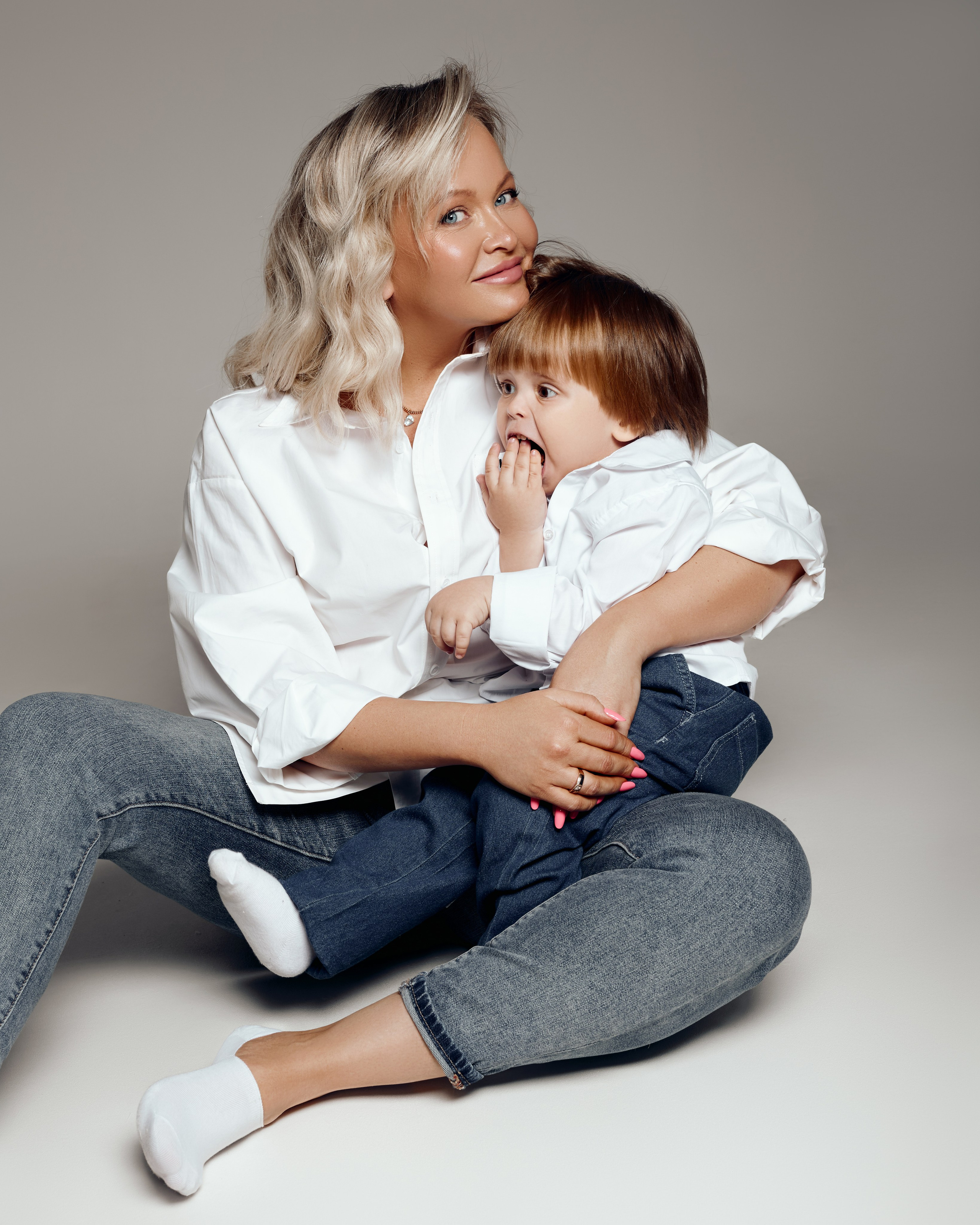 Мама и малыш. Фотограф Беременности и Новорождённых в Кемерово