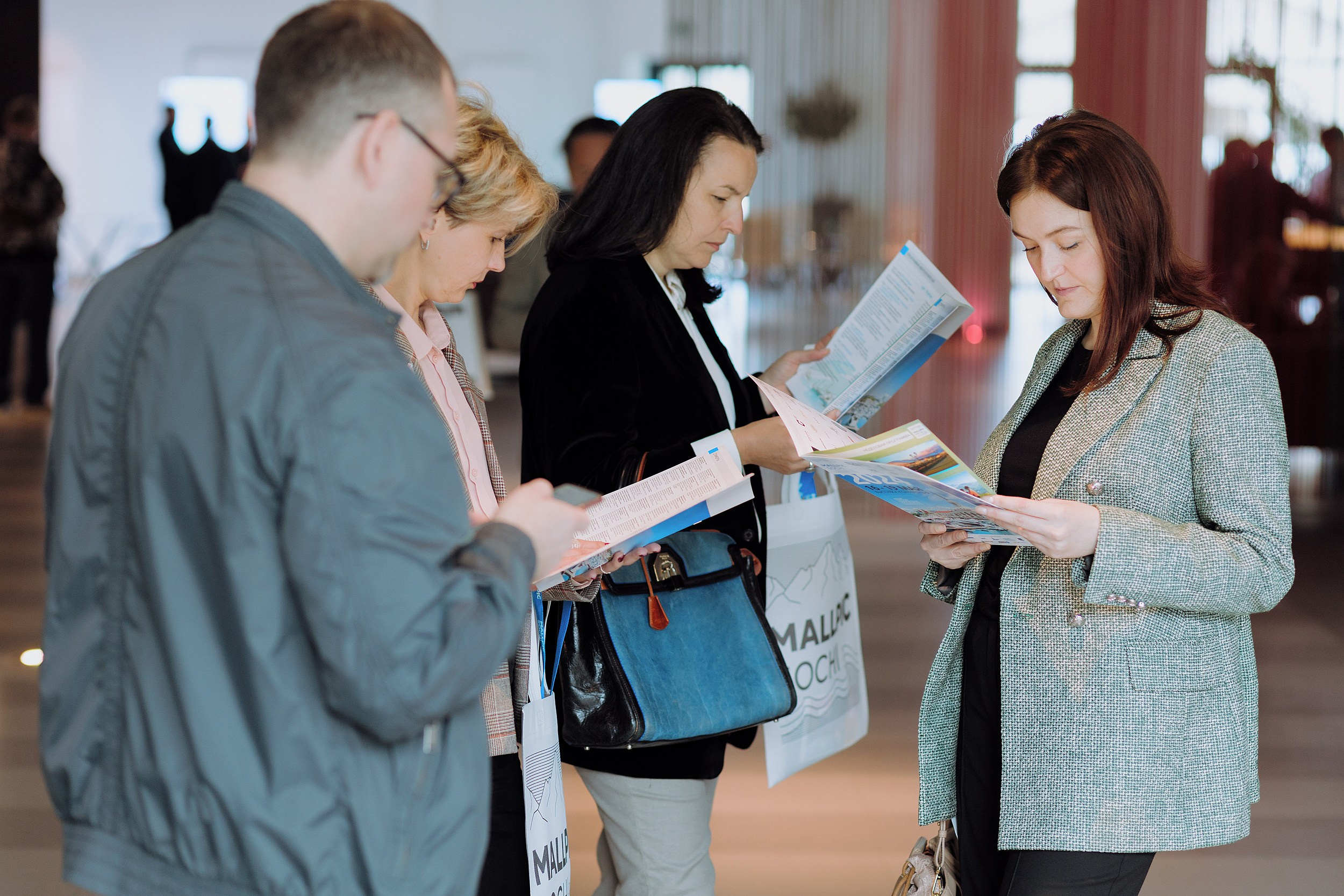 Mallpic2024. RetroChic Фото